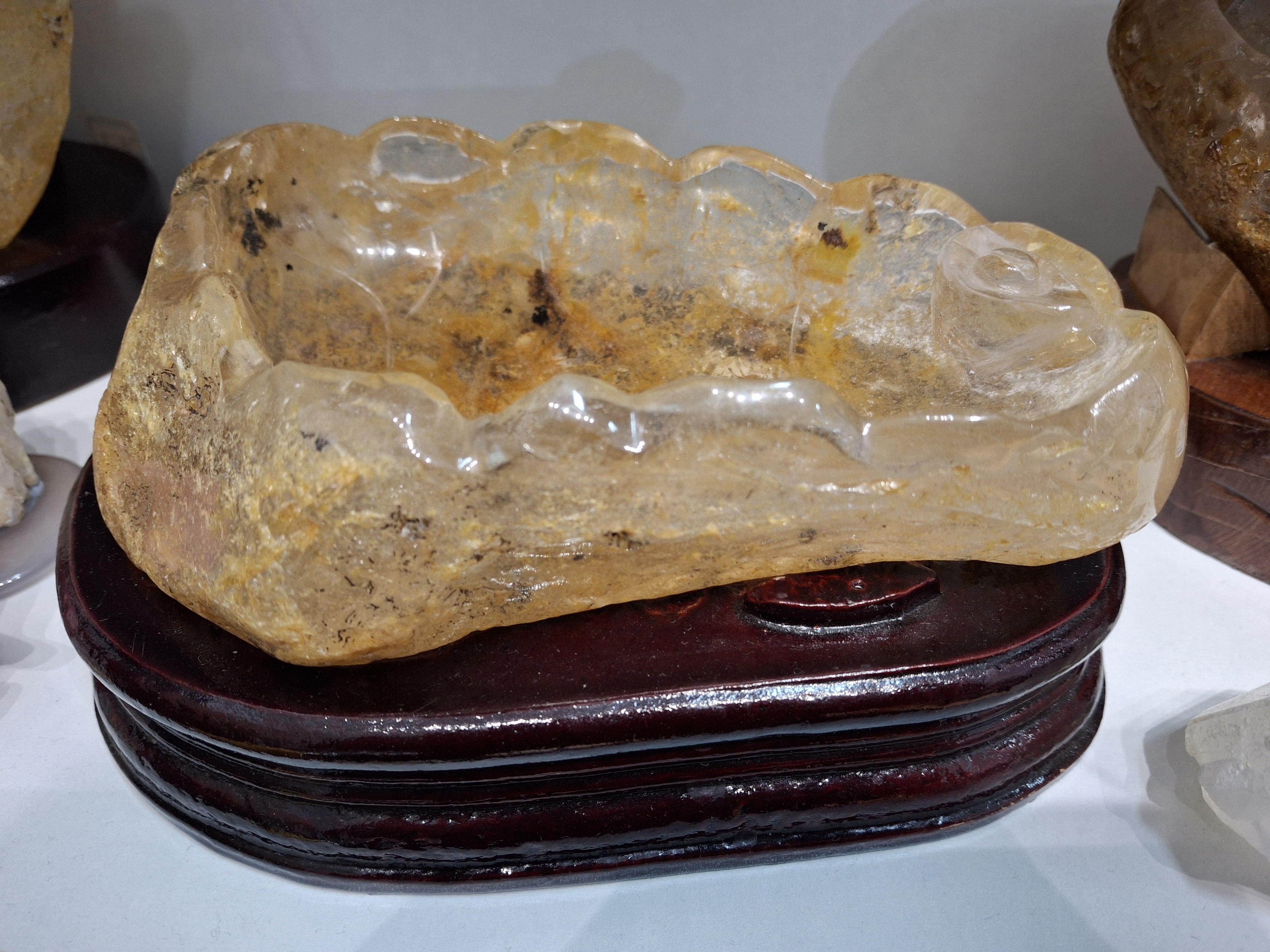 黃膠花水晶聚寶盆