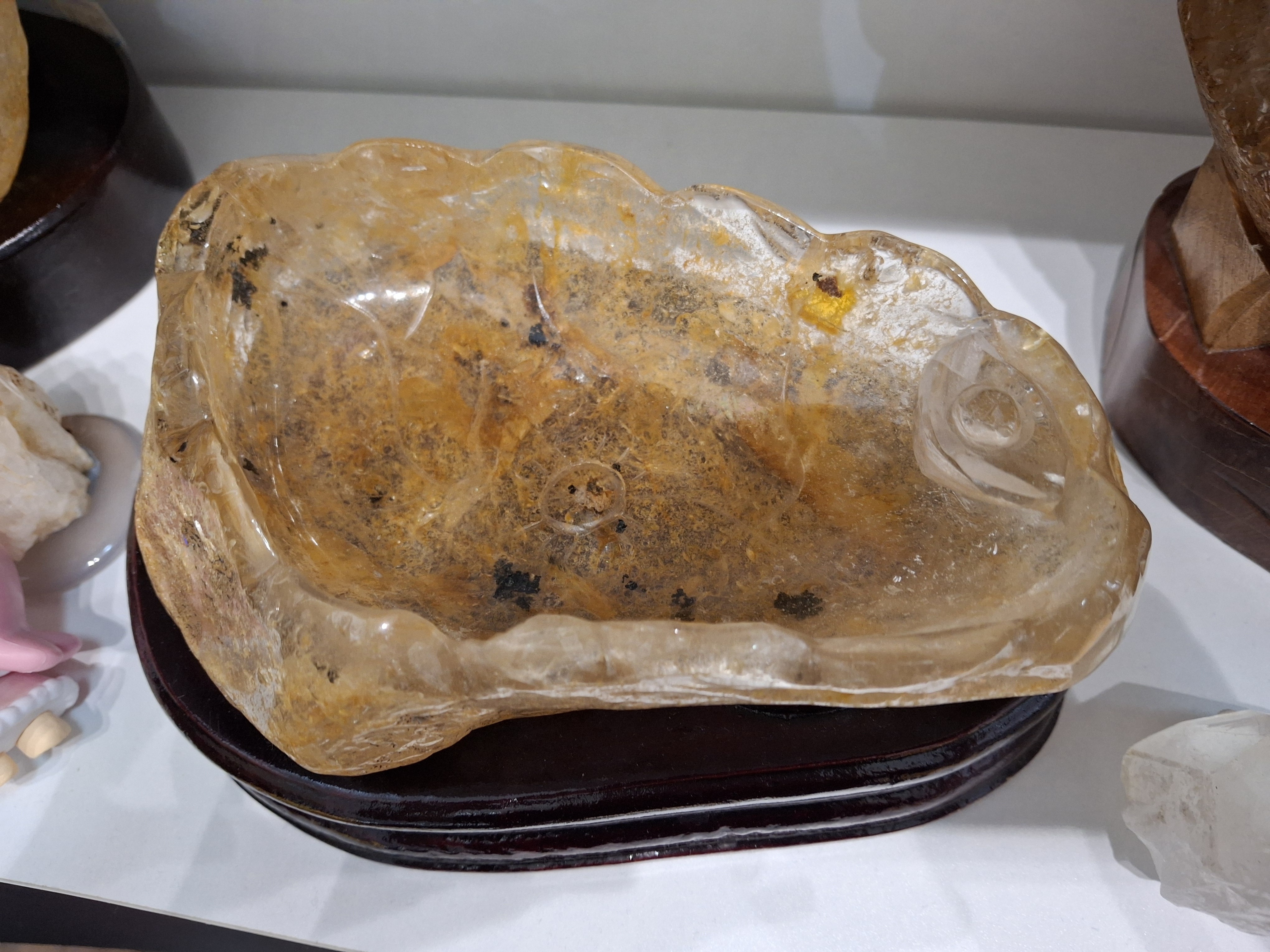 黃膠花水晶聚寶盆