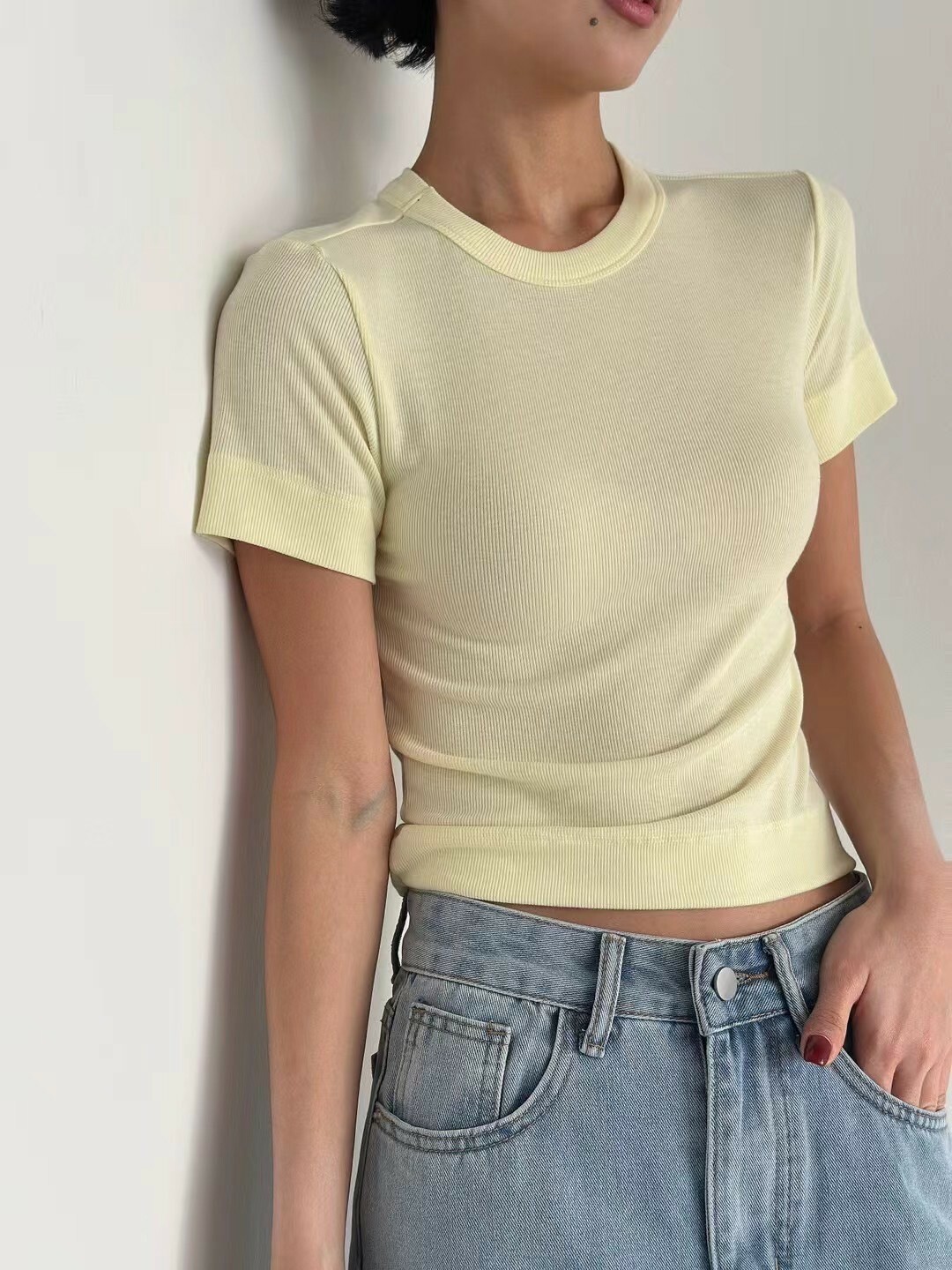 百搭素色圓領短T