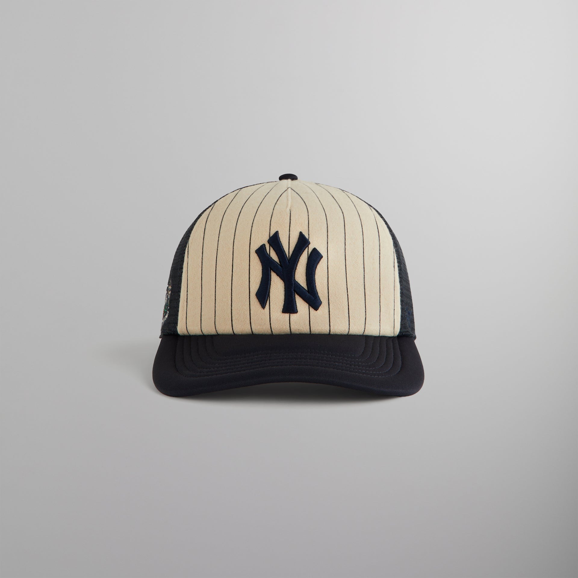 2025SS KITH & '47 for the New York Yankees Franchise LS Trucker Hat 洋基 線條 網帽 棒球帽 帽子 現貨 KHM050987
