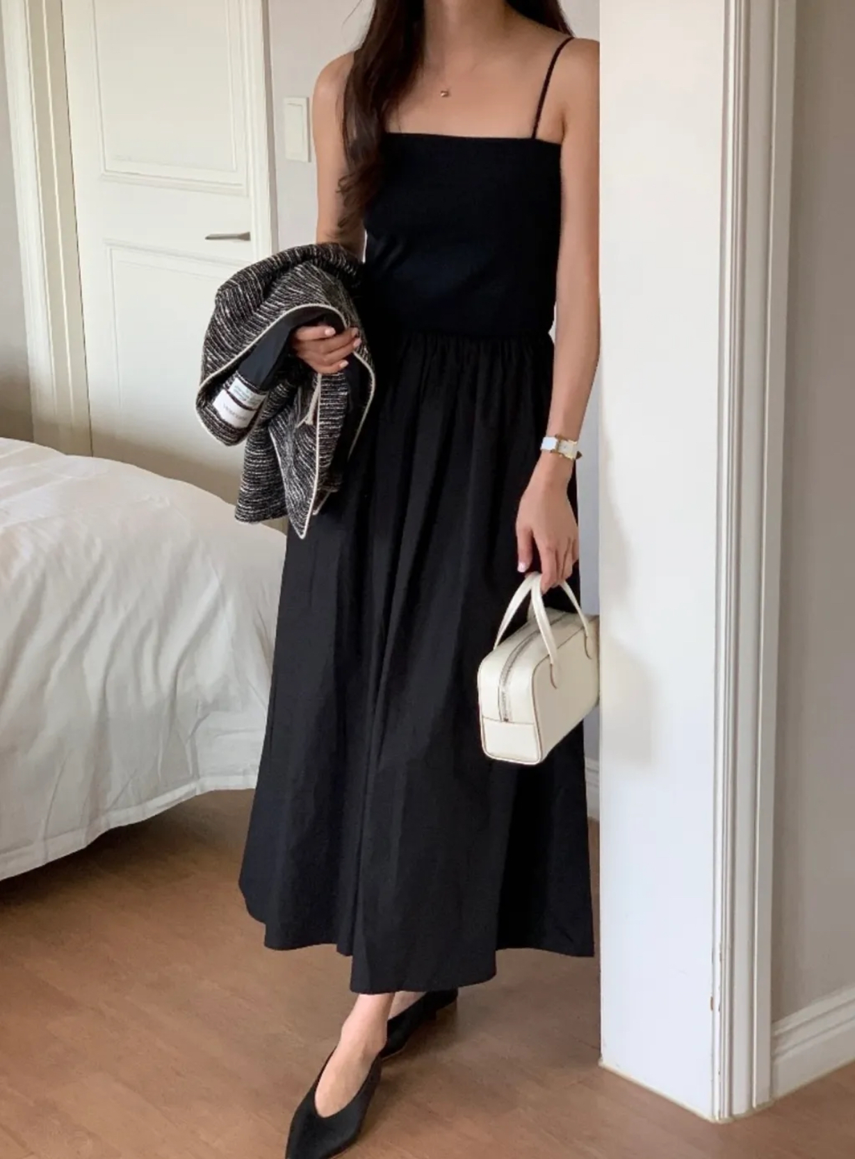 #228N371 A swan, 拼接材質幼肩帶平領Ops