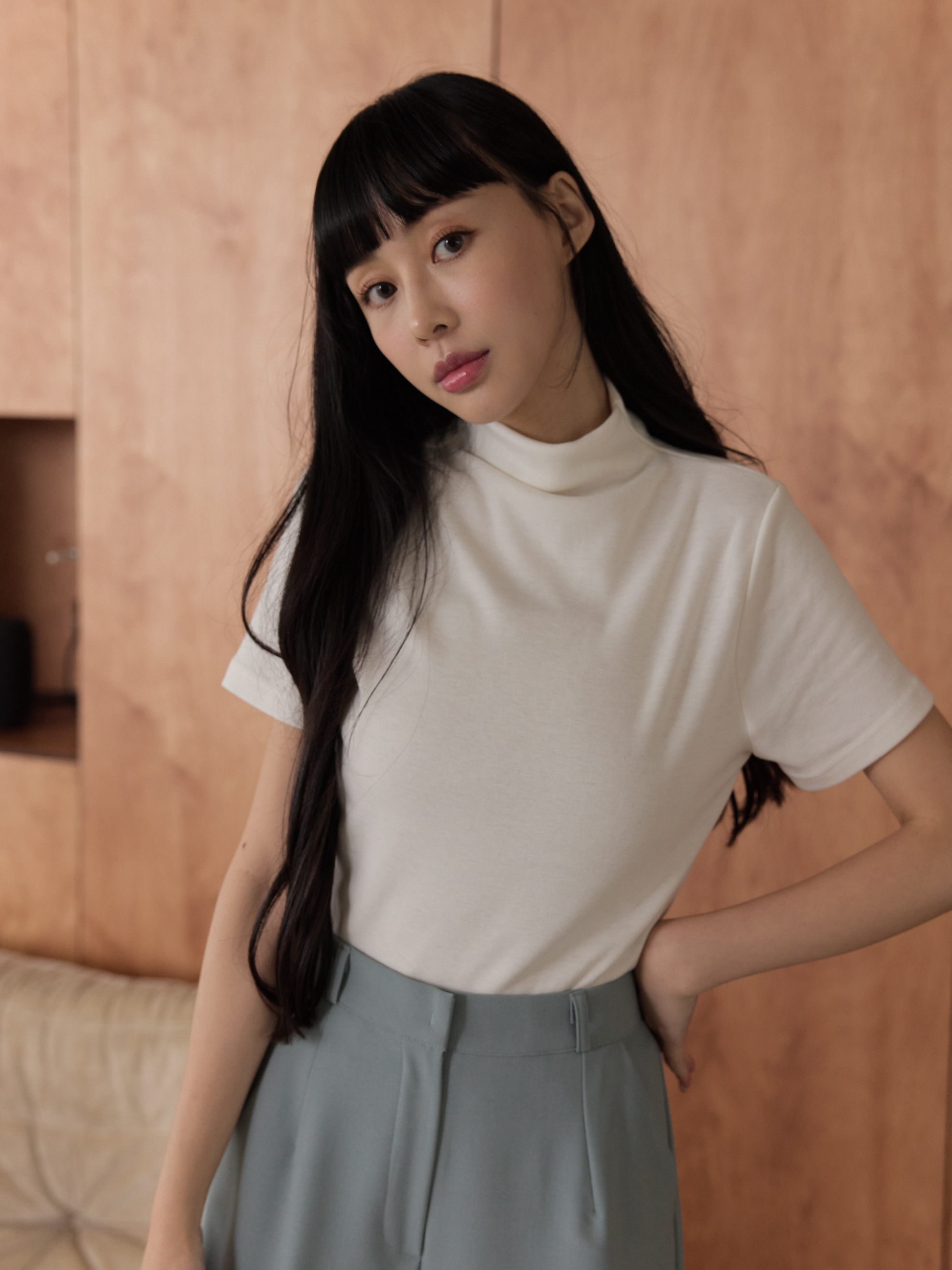 推薦款 軟綿綿百搭立領短tee