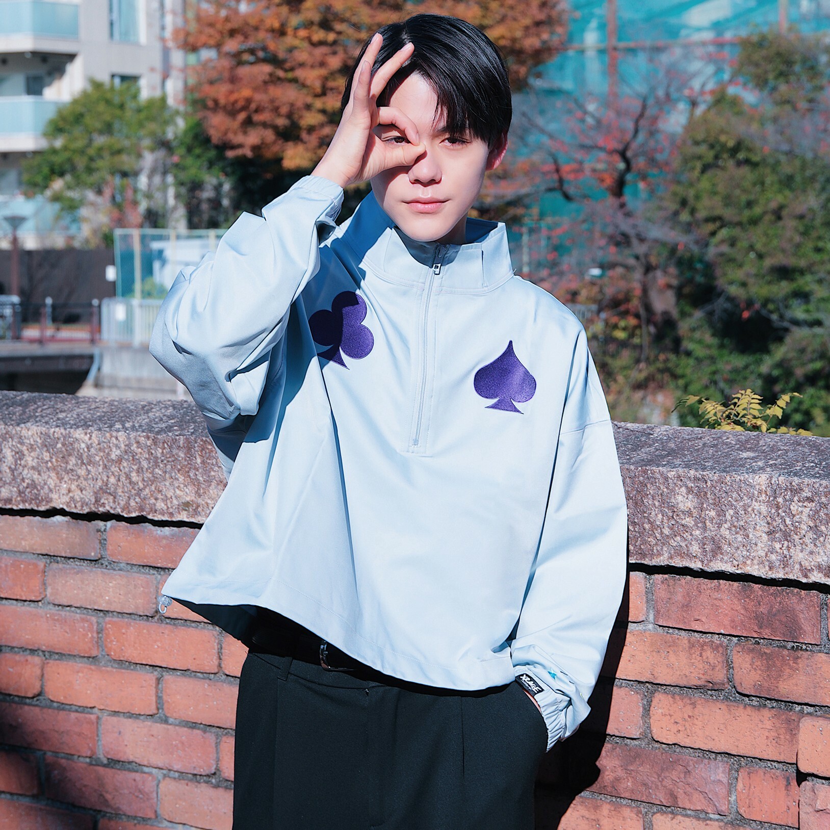 西索短版立領上衣