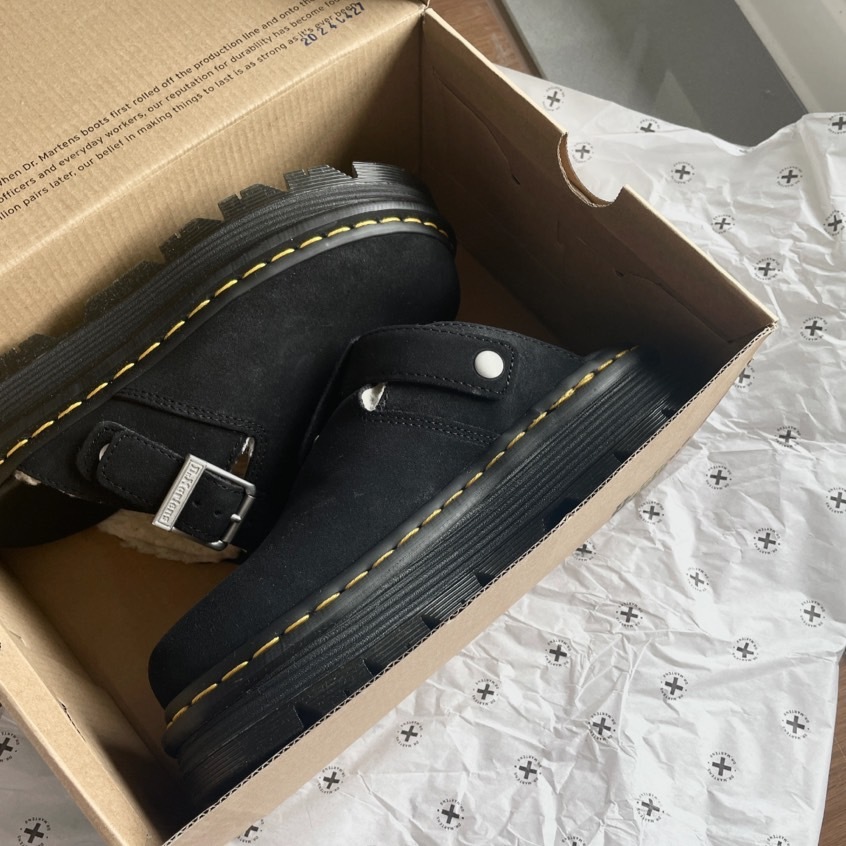 Dr.Martens Zebzag 麂皮穆勒鞋 經典黑