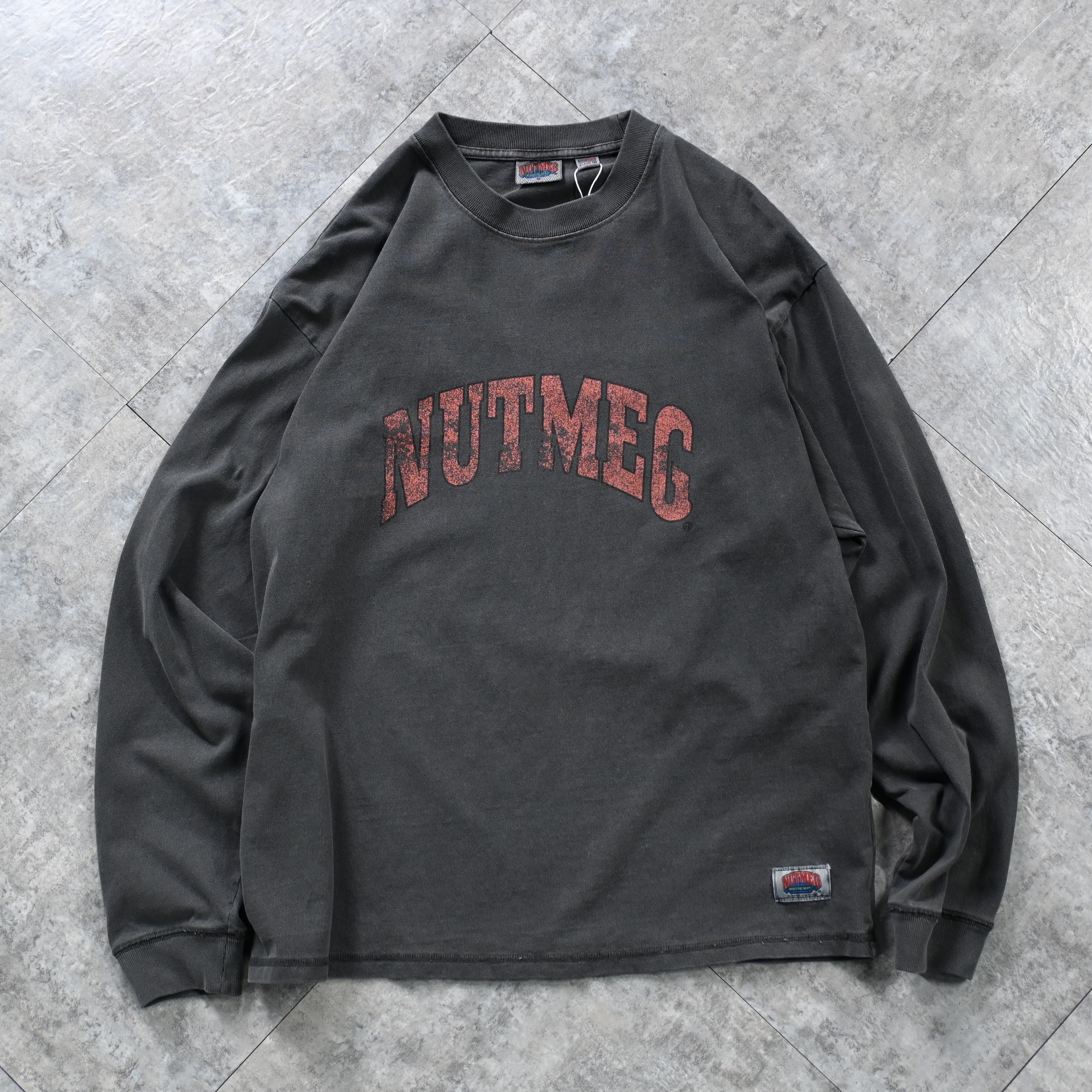 Nutmeg Tokyo Arch logo pigment Dyed Big Long Tee