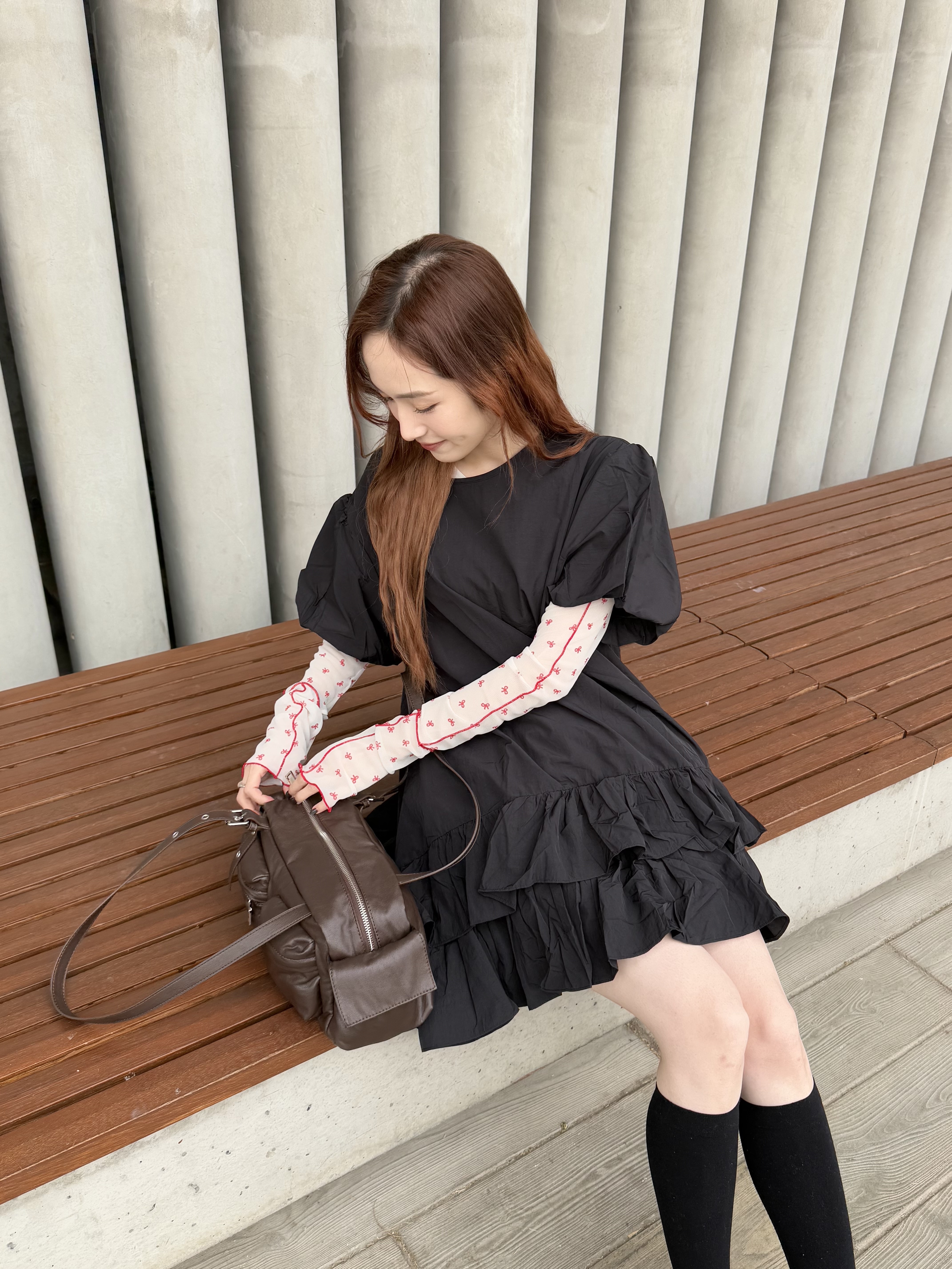 (黑)現貨爽爽料泡泡袖雙ruffle短ops