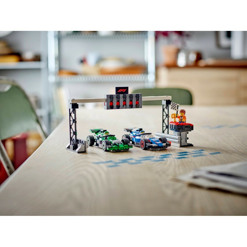 60474 - F1®Grid with VCARB and Sauber Race Cars