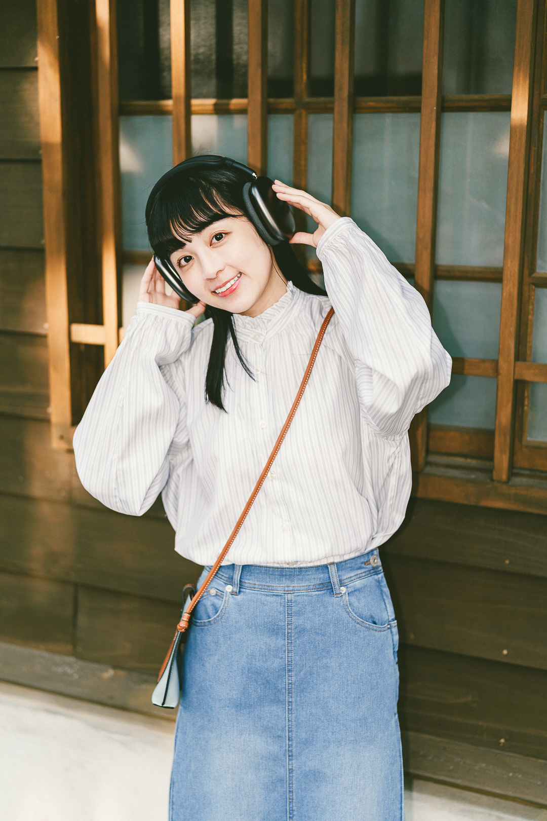 文藝復興！立領荷葉邊襯衫 (兩色-白)