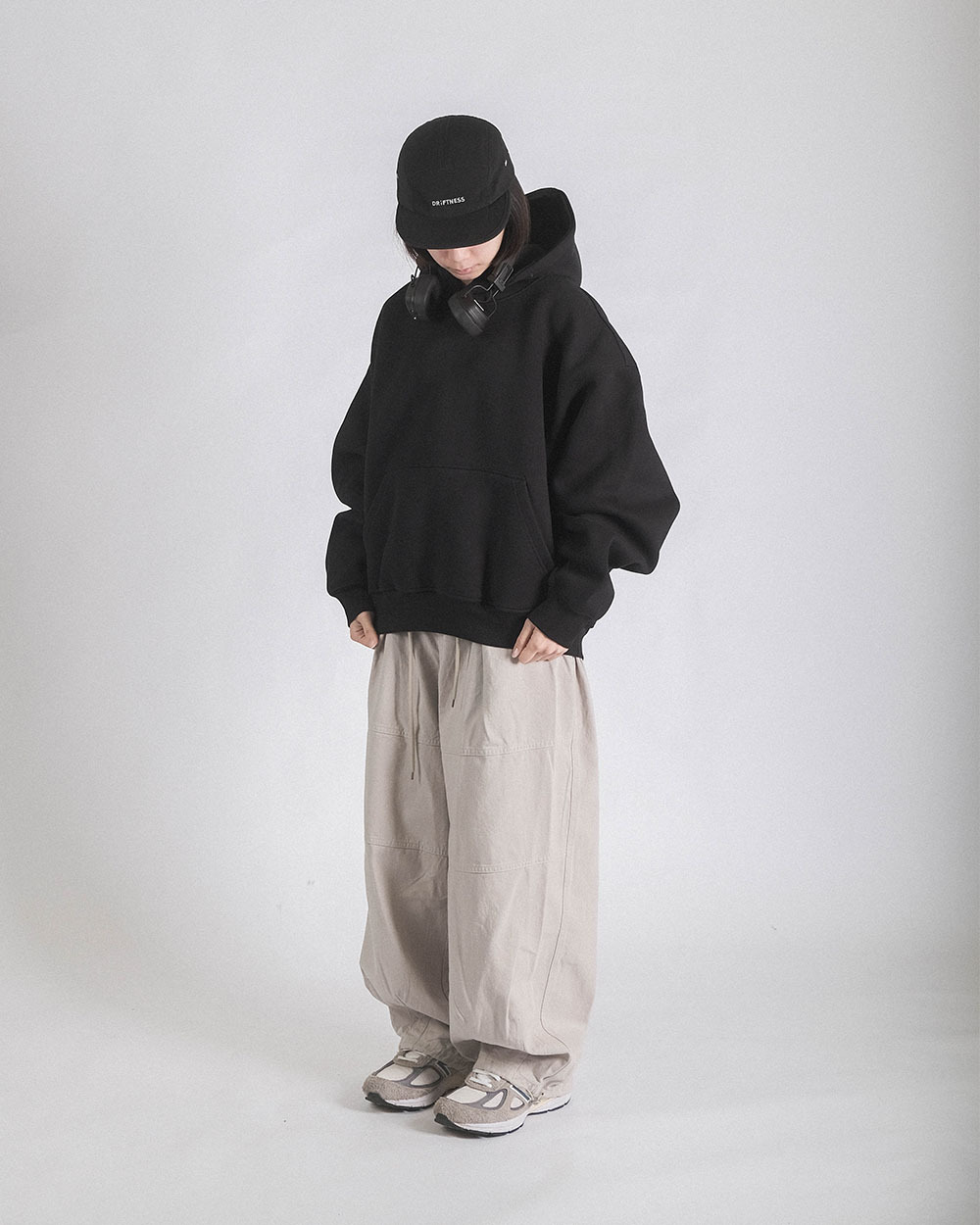 "現貨" D.CLOSET 不對稱 口袋 打摺闊腿褲