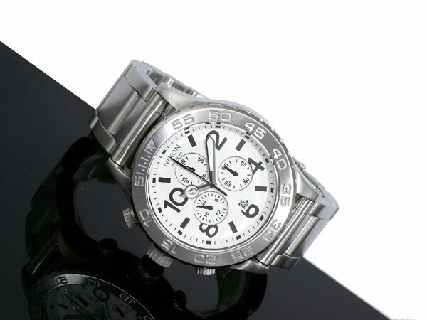 萬年鐘錶 - NIXON 尼克森 THE 42-20  CHRONO系列  白面盤三眼計時腕錶 A037-100  錶徑42MM