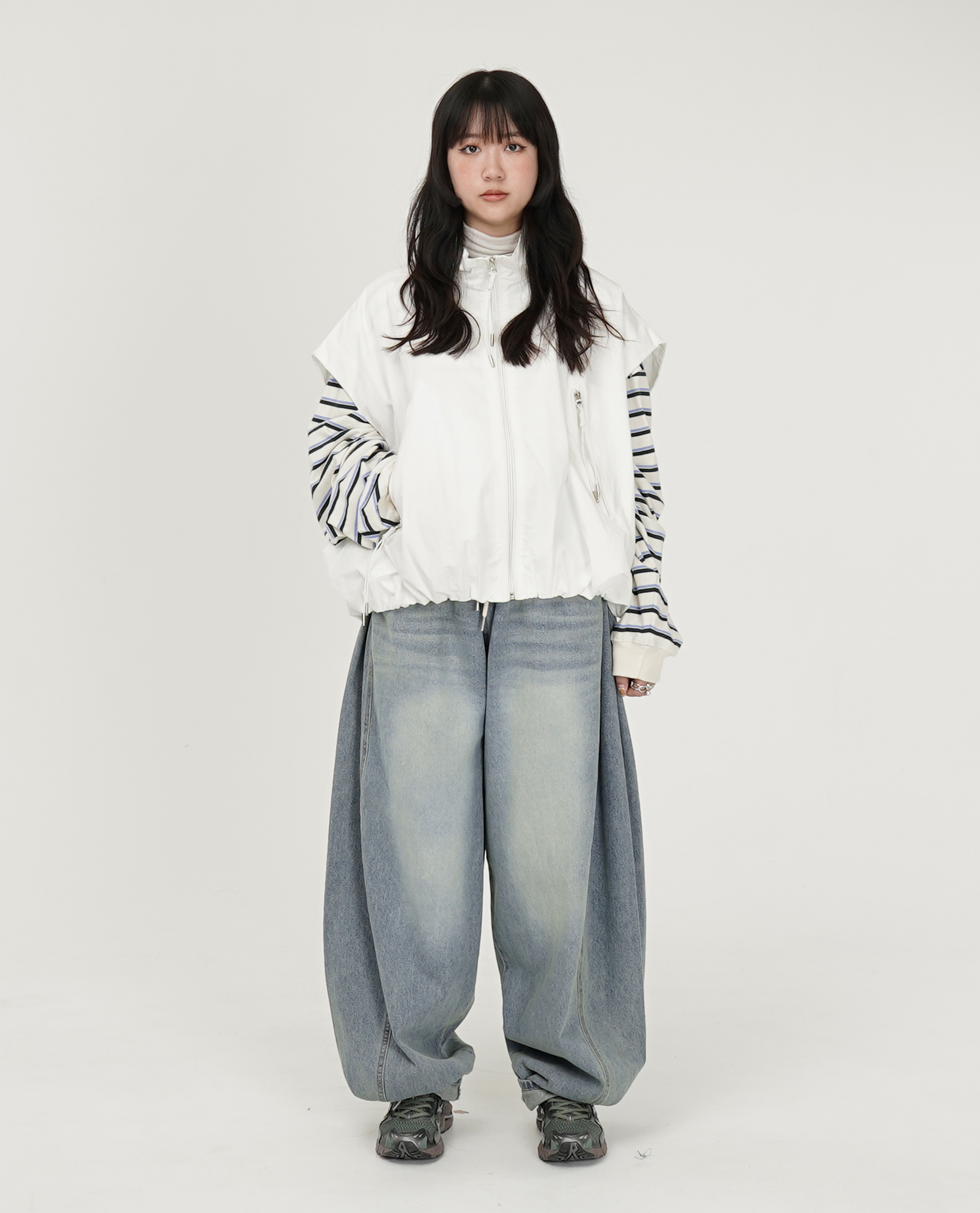 綁繩側拼接刷白漂藍牛仔