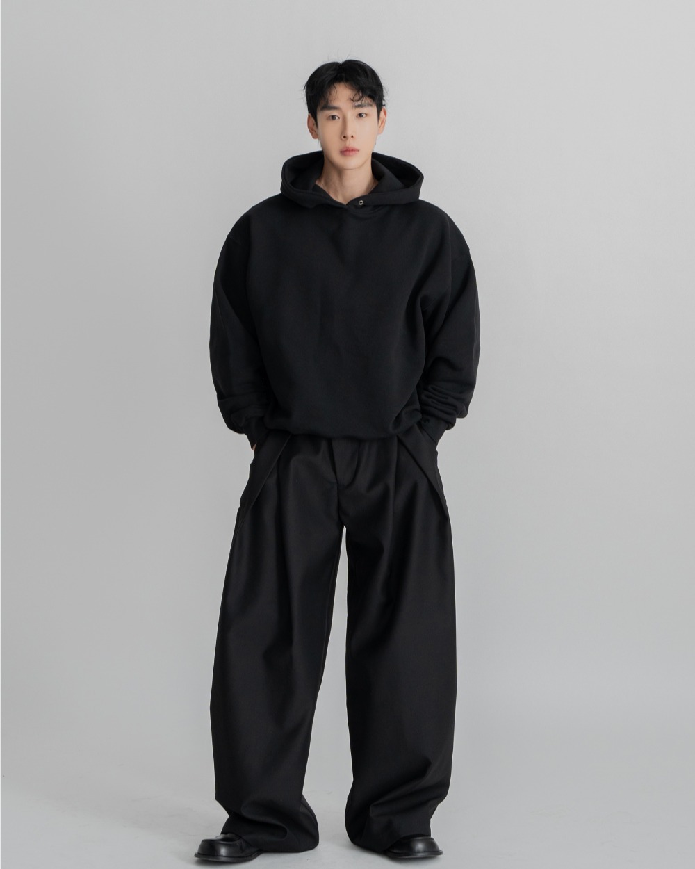 Ridi V-Tuck 西裝寬褲