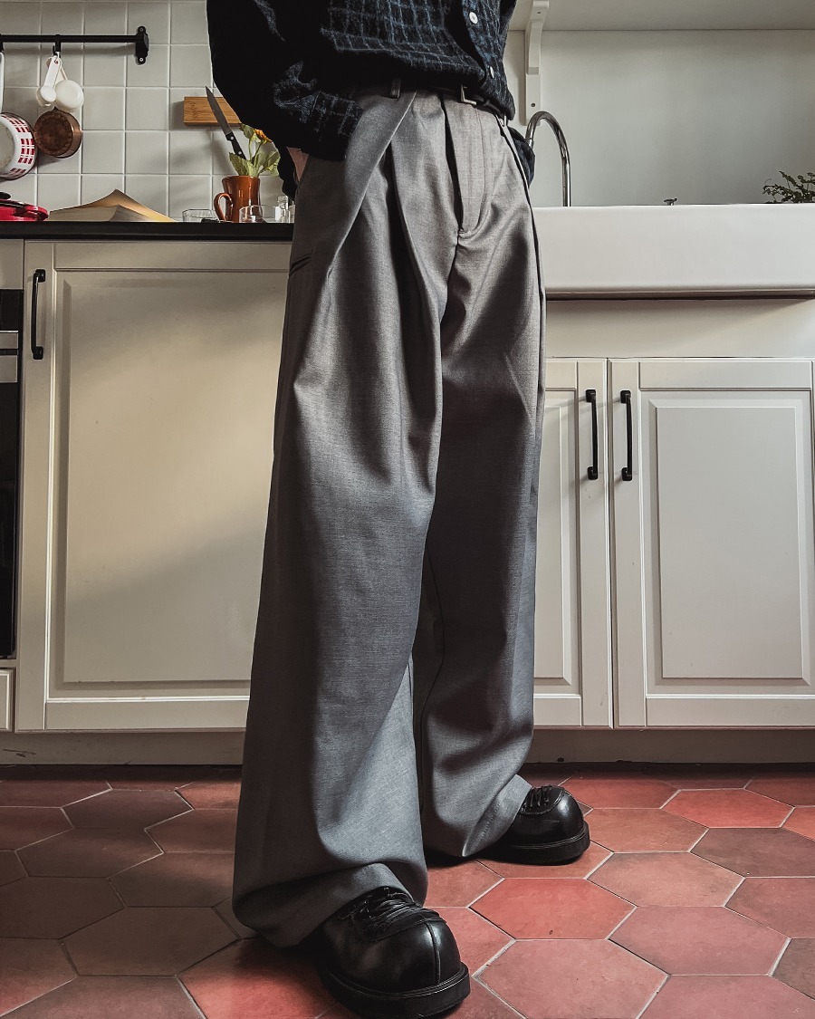 Ridi V-Tuck 西裝寬褲