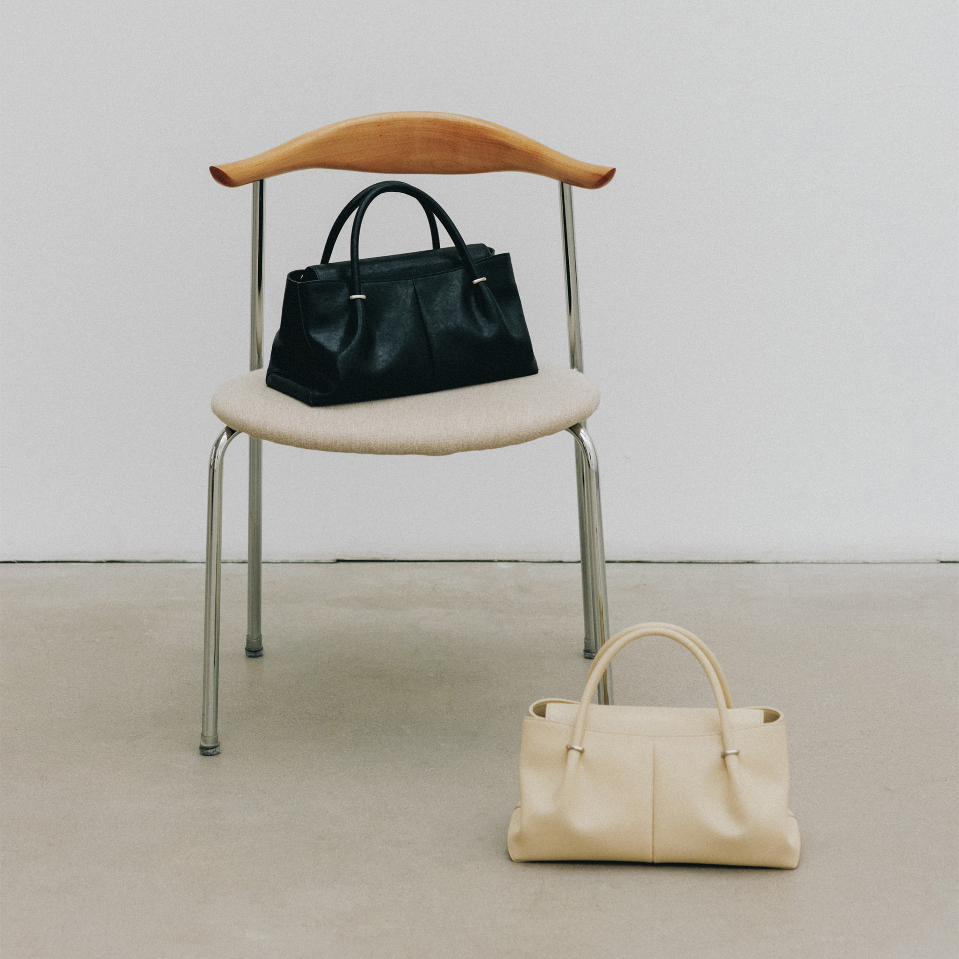 バッグ LUMEN ANNEAU FLAP BAG 韓國代購> ATELIER DE LUMEN ANNEAU FLAP BAG