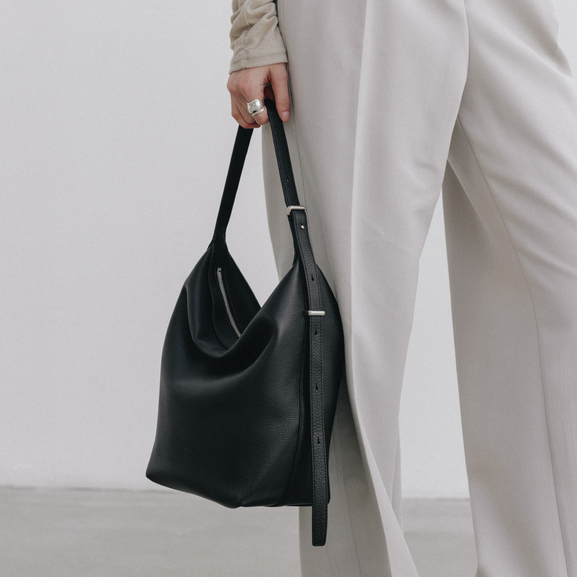 【Atelier de LUMEN】 BAIA BAG 2色 ★送料関税込み★ BAIA BAG (SOFT BLACK) - Atelier de LUMEN