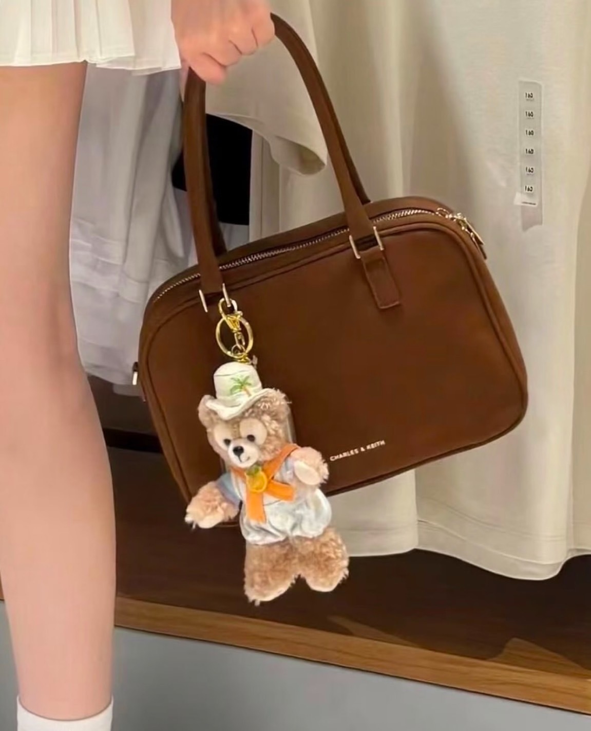 CHARLES & KEITH SIANNA 小CK 麂皮 波士頓 手提包 咖啡色 CK2-30271398-1