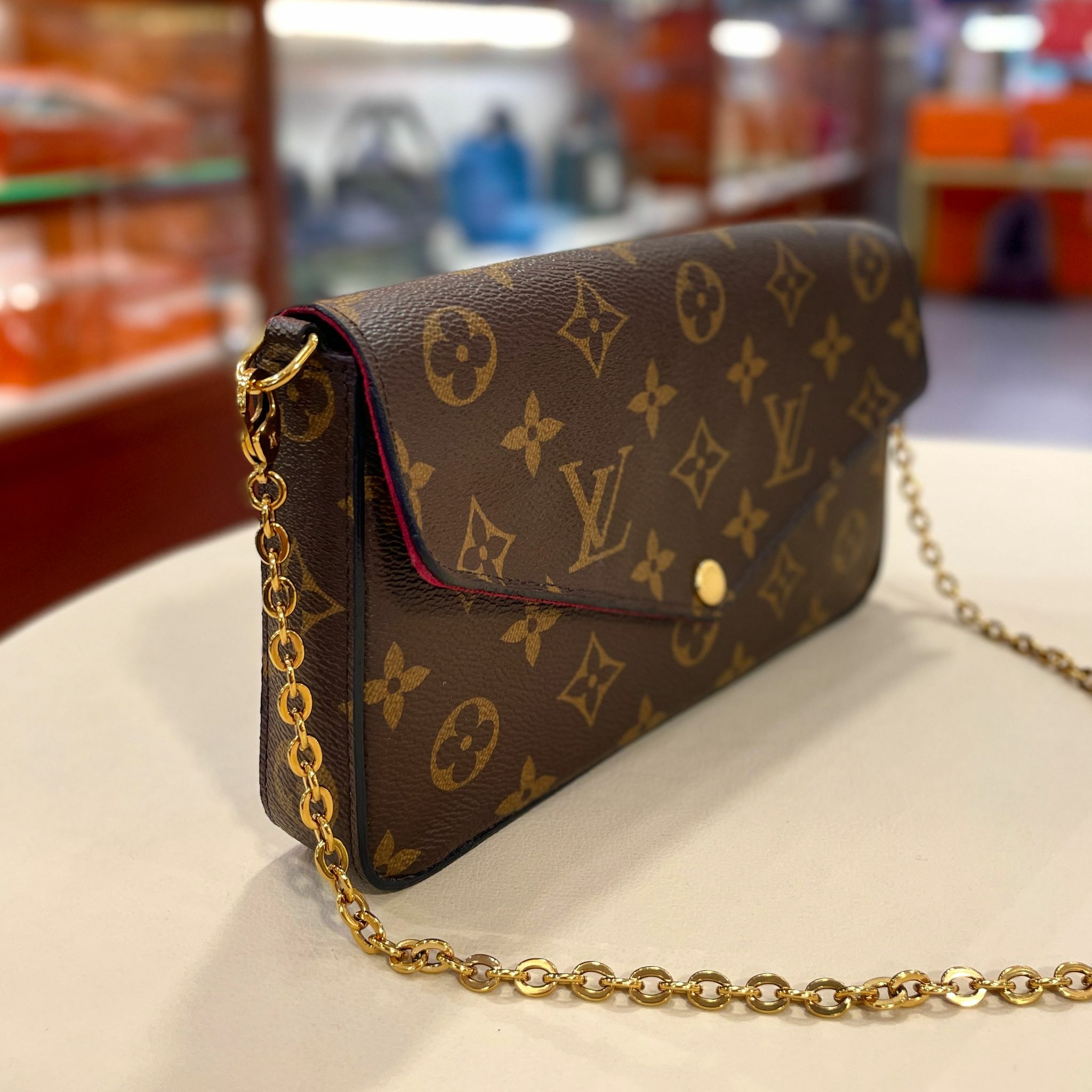 95%NEW二手LV斜揹包 M81896 啡色MONOGRAM帆布/金扣 FELICIE POCHETTE #香榭站正品