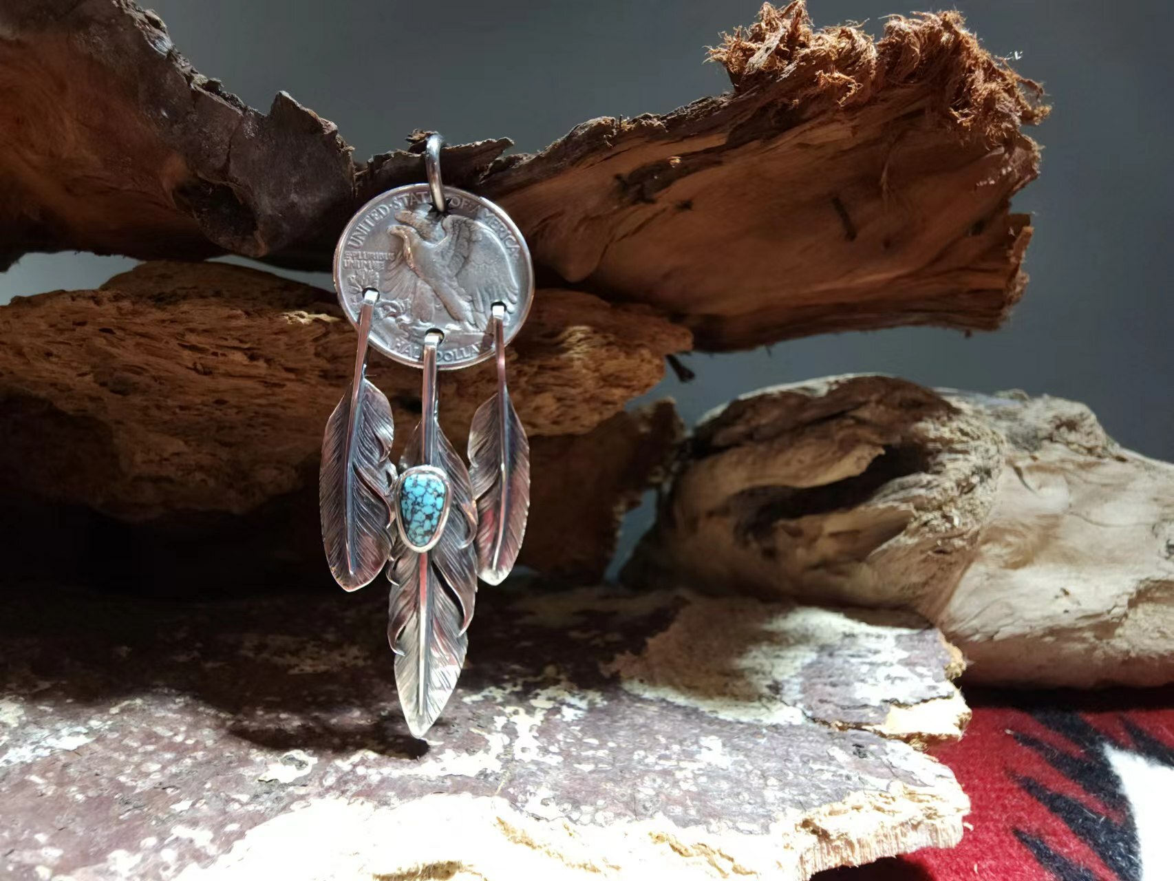 -Black Venom Jewelry- Freedom & Prayer 美國老銀幣全銀三點吊墜鑲 Kingman松石