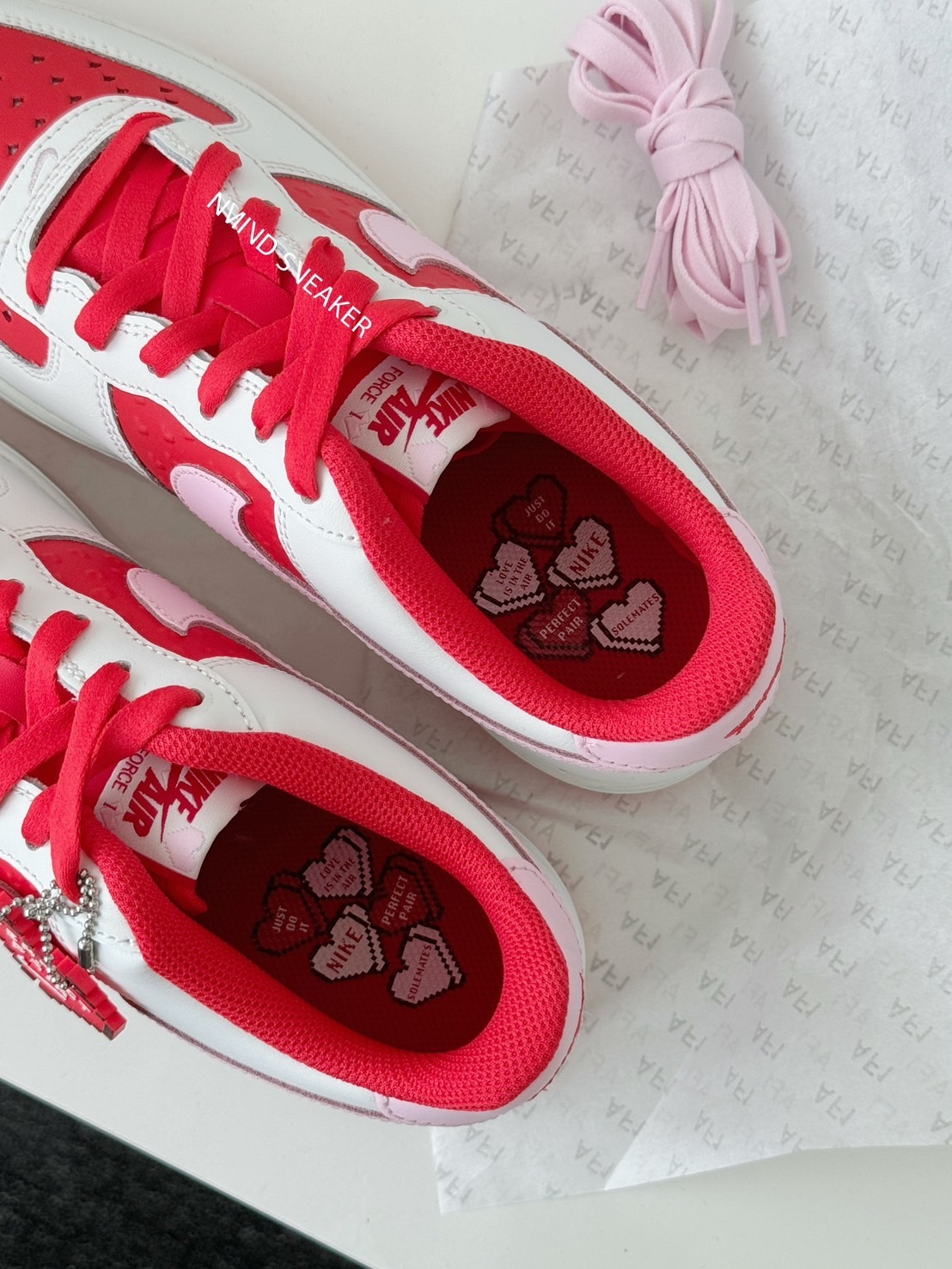 NIKE AIR FORCE 情人節限定 紅心壓紋 大童鞋