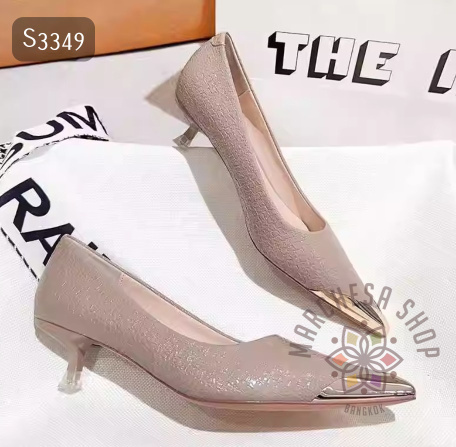 S3349 - 牛皮簡約壓紋金屬尖頭高踭鞋