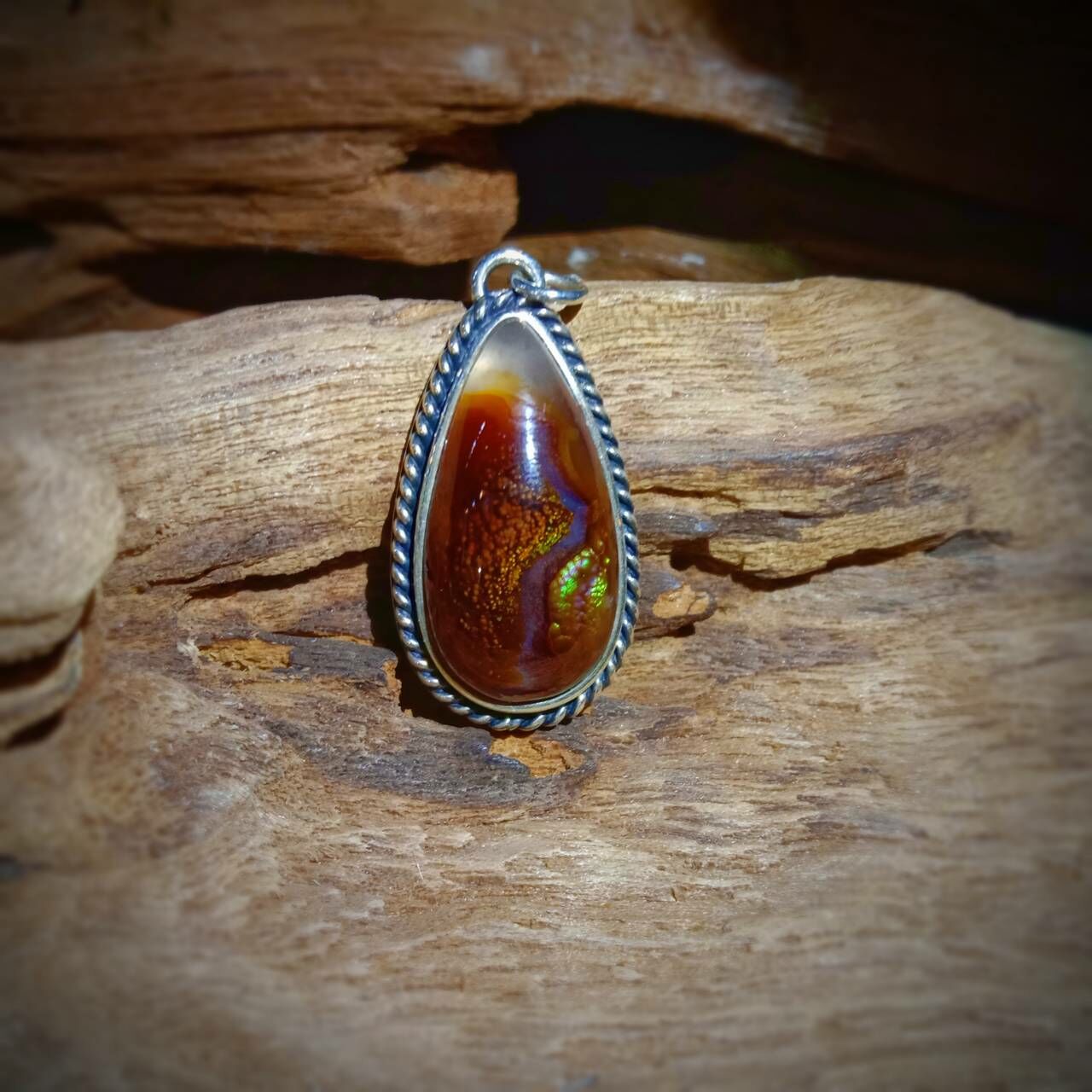 *Black Venom Jewelry- Freedom & Prayer銀繩火瑪瑙吊墜