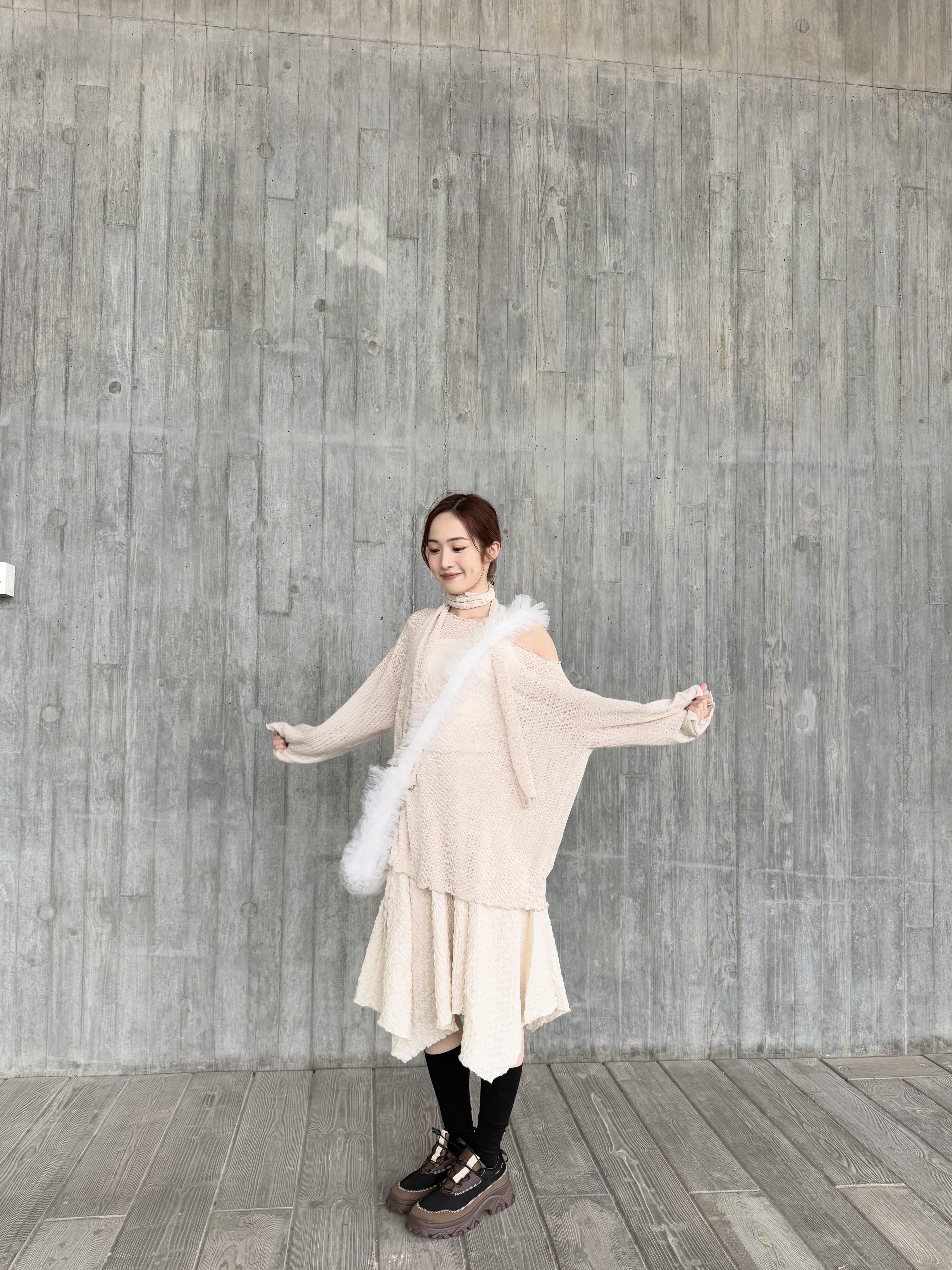 [兩色入] 粒粒不對稱中裙( Ivory )