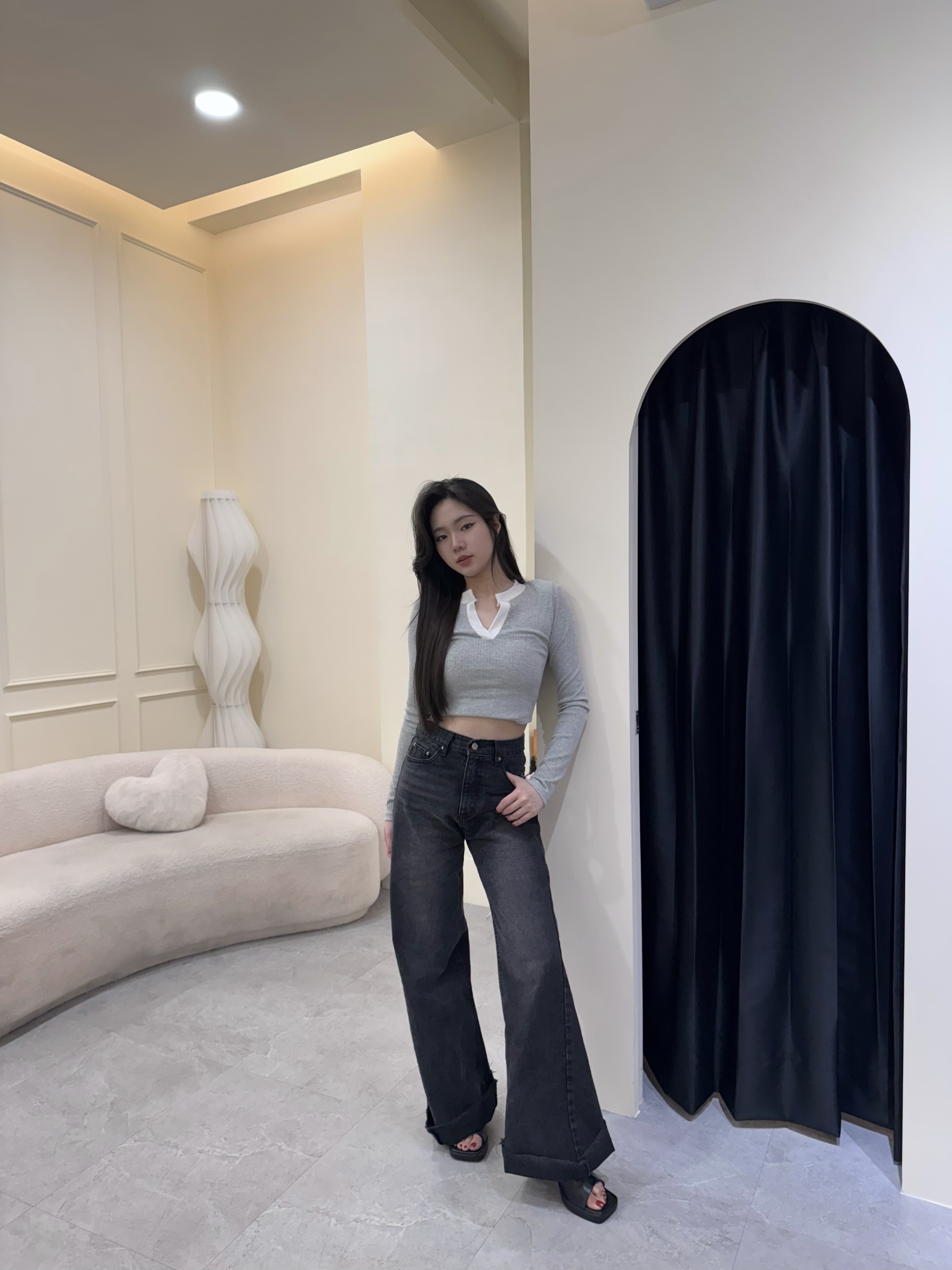 修圖闊腿牛仔褲