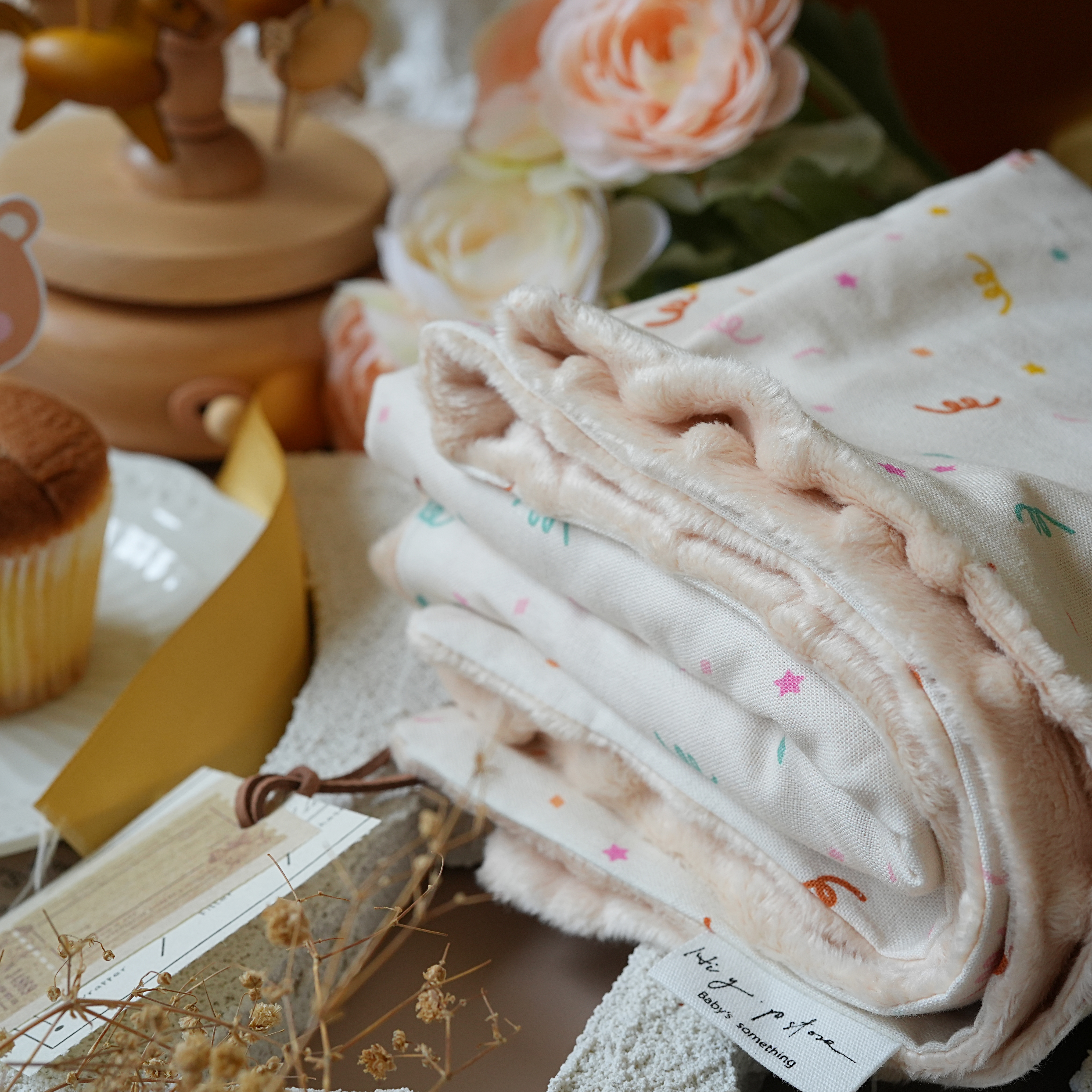 Hi Y.P store-嬰兒車蓋毯-獨家設計款-派對彩帶