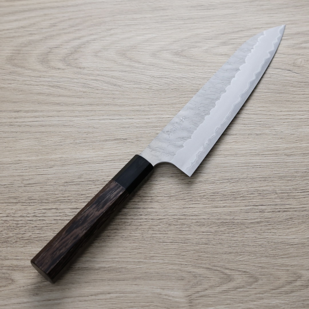 二唐刃物 牛刀 210mm 青紙超級鋼 柳葉鎚目