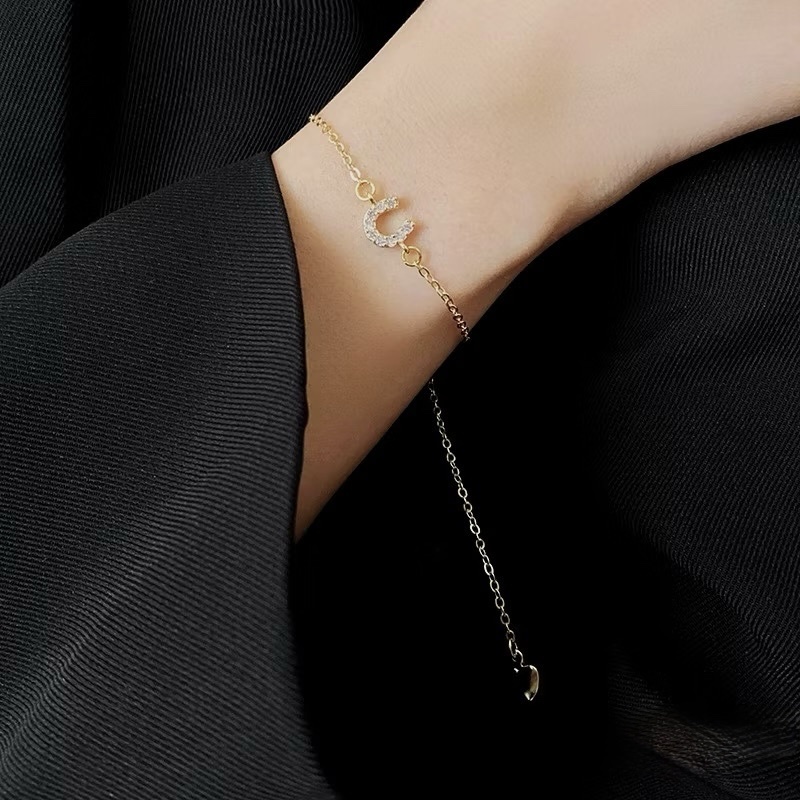 低奢U金鑽字母”抽拉式細手鍊/現貨1