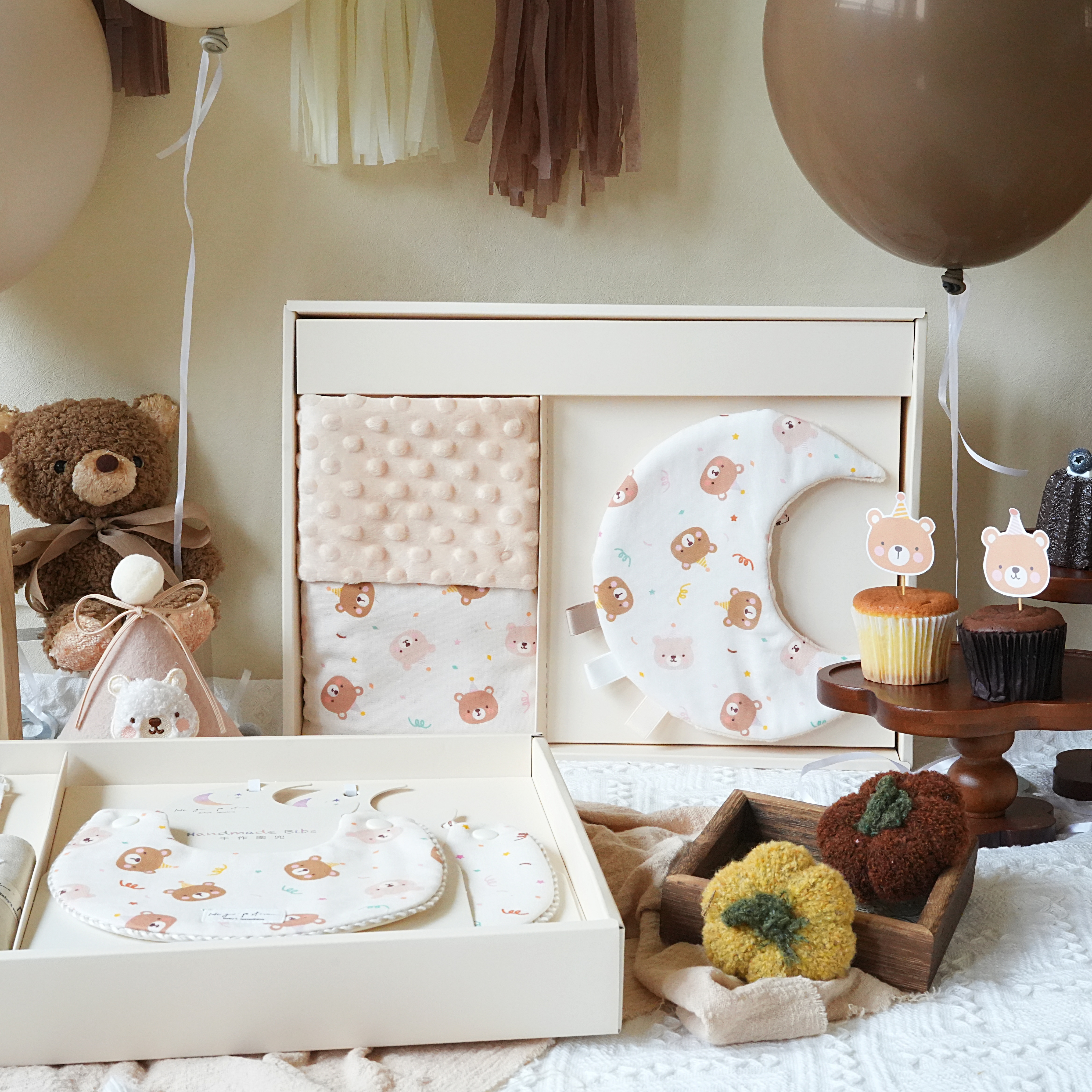 Hi Y.P store-彌月禮盒新生推薦組-獨家設計-派對小熊