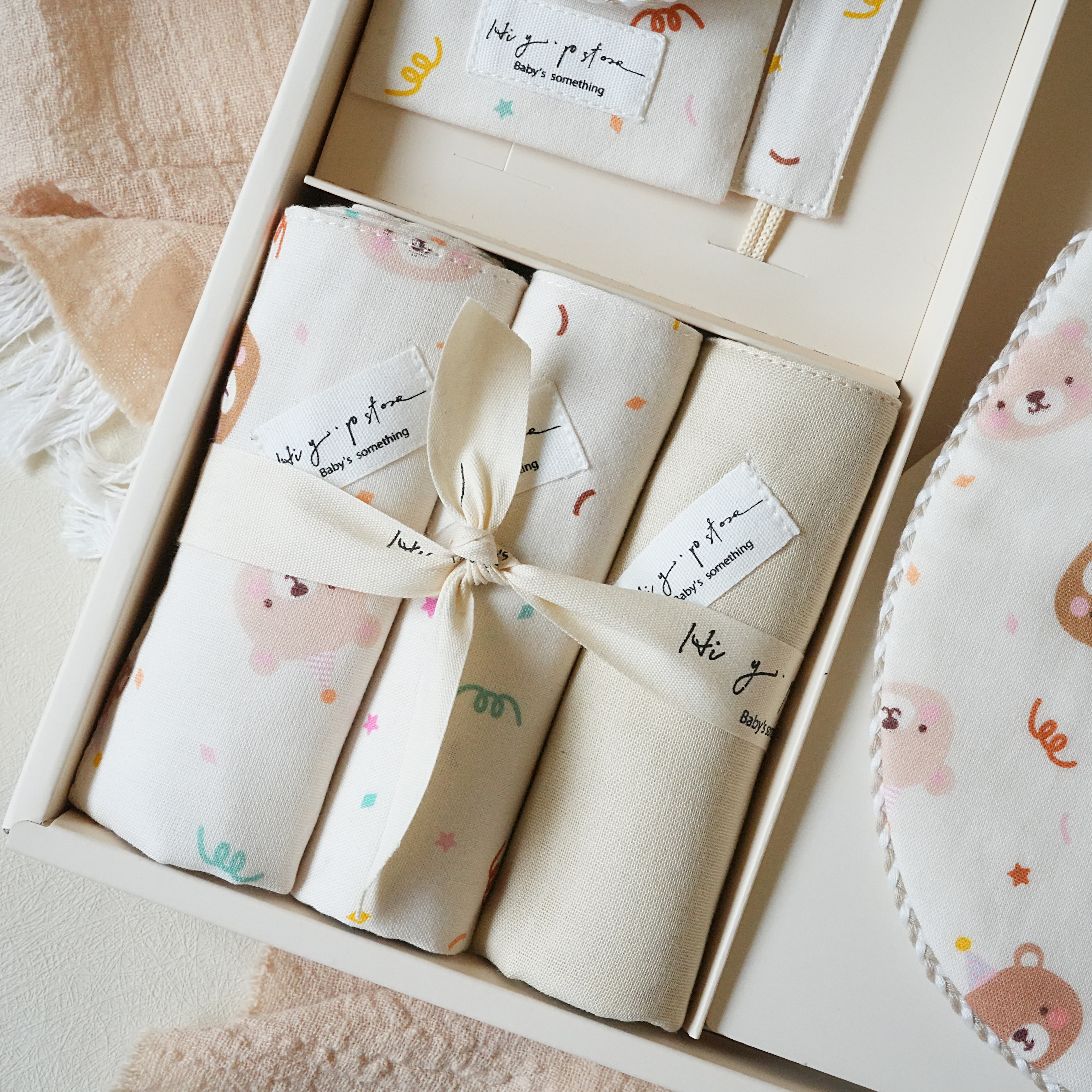 Hi Y.P store-彌月禮盒新生推薦組-獨家設計-派對小熊