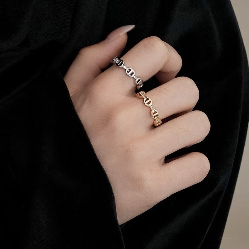 mini小豬鼻”間隔鑽低奢一體式開口戒