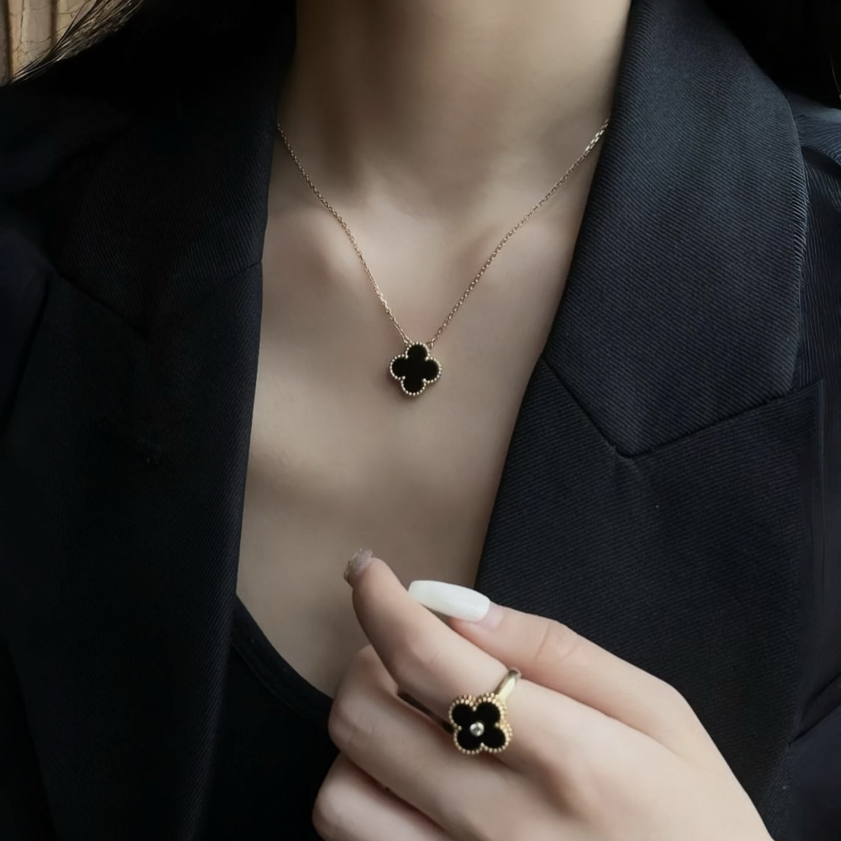 18k經典黑瑪瑙”單墜四葉草高奢定製項鏈