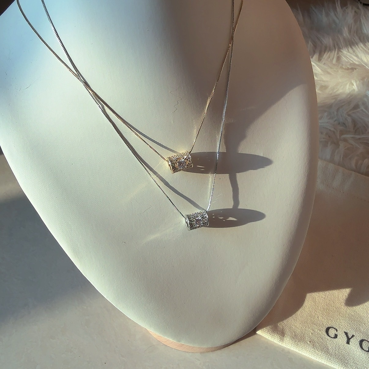 Gy“14k高奢嵌鑽小蠻腰鏤空鎖骨鏈