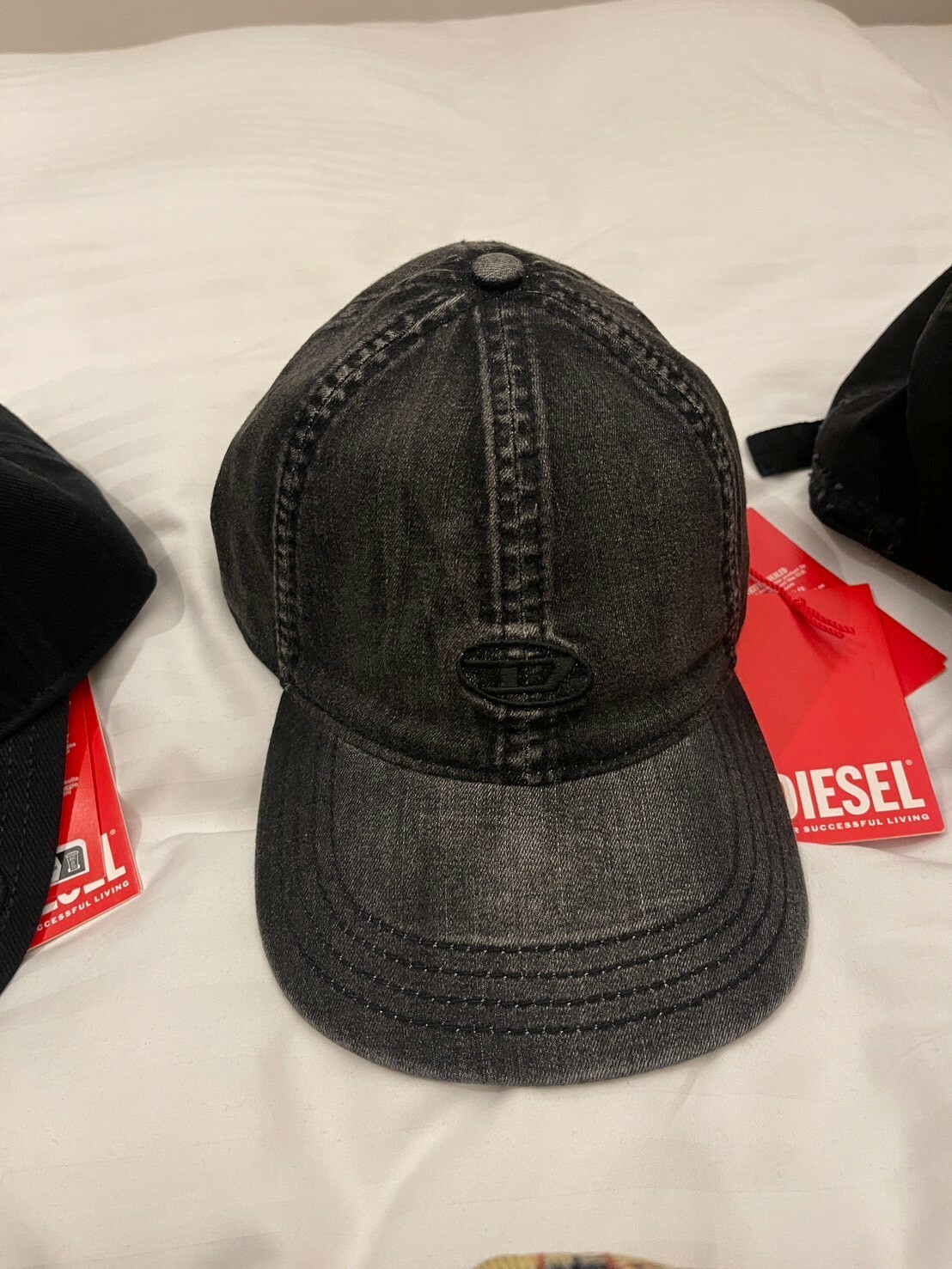 DIESEL 水洗黑刺繡Logo老帽