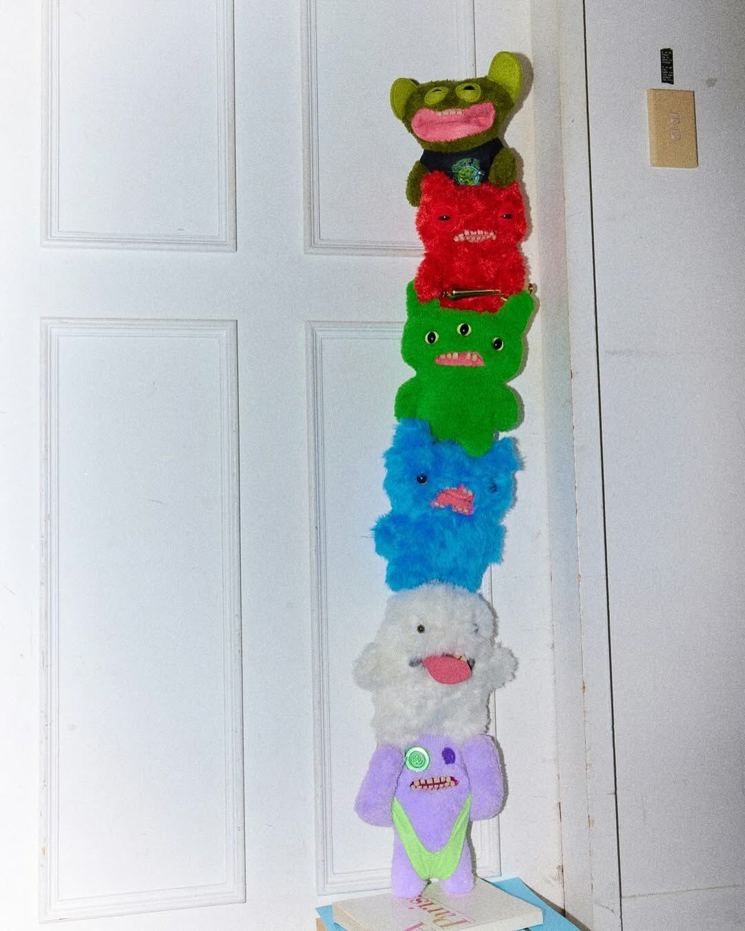 FUGGLER 牙齒怪 放克牙寶 夜光系列 發光 玩偶 娃娃 暈染 醜萌 / 預購