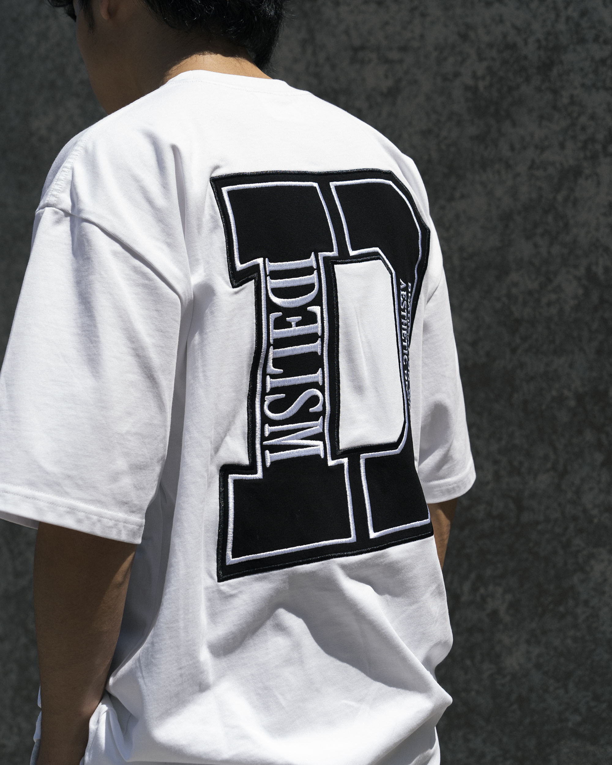 idealism 短袖T恤 布章 黑/白 24 S/S D Tee Black