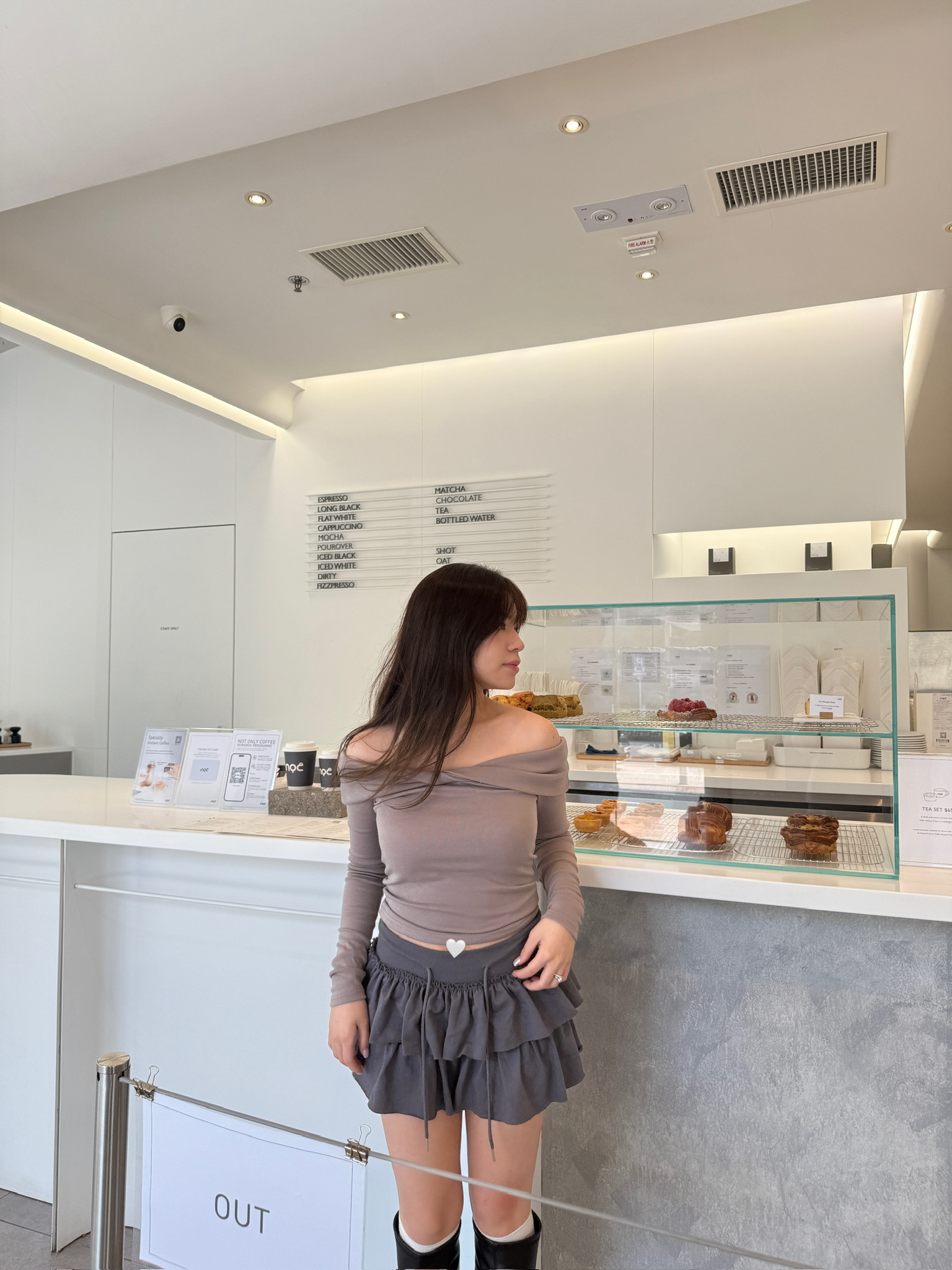 勁親膚～扭結一字膊Top  // 三色入