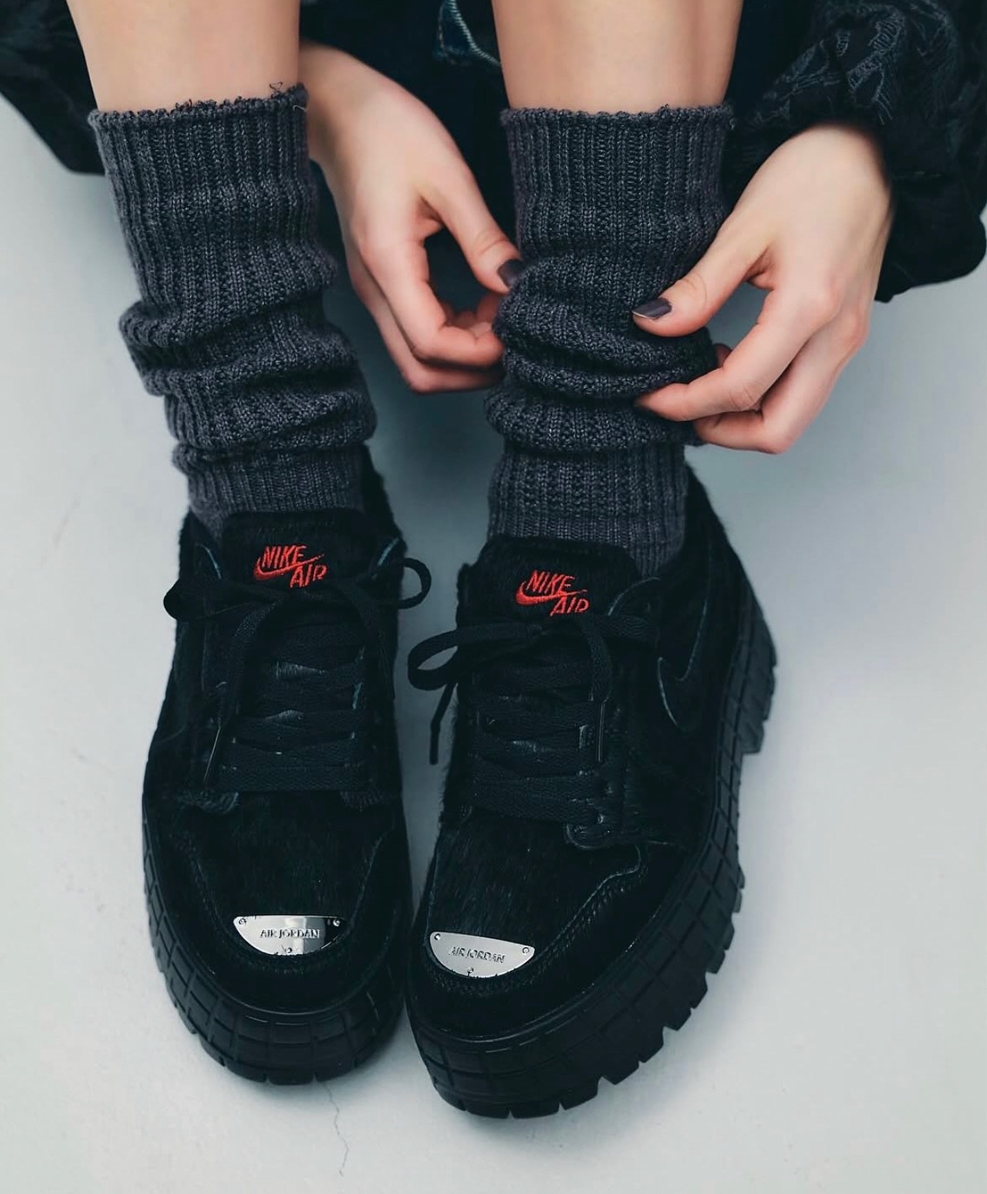 Nike Air Jordan 1 Brooklyn Low “Black Pony 全黑馬毛 厚底 IB7210-006