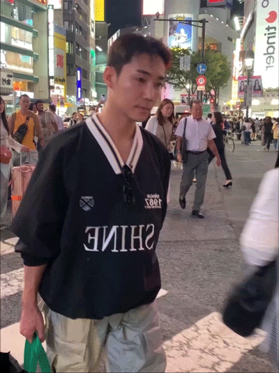 SHINE  V領尼龍球衣衛衣