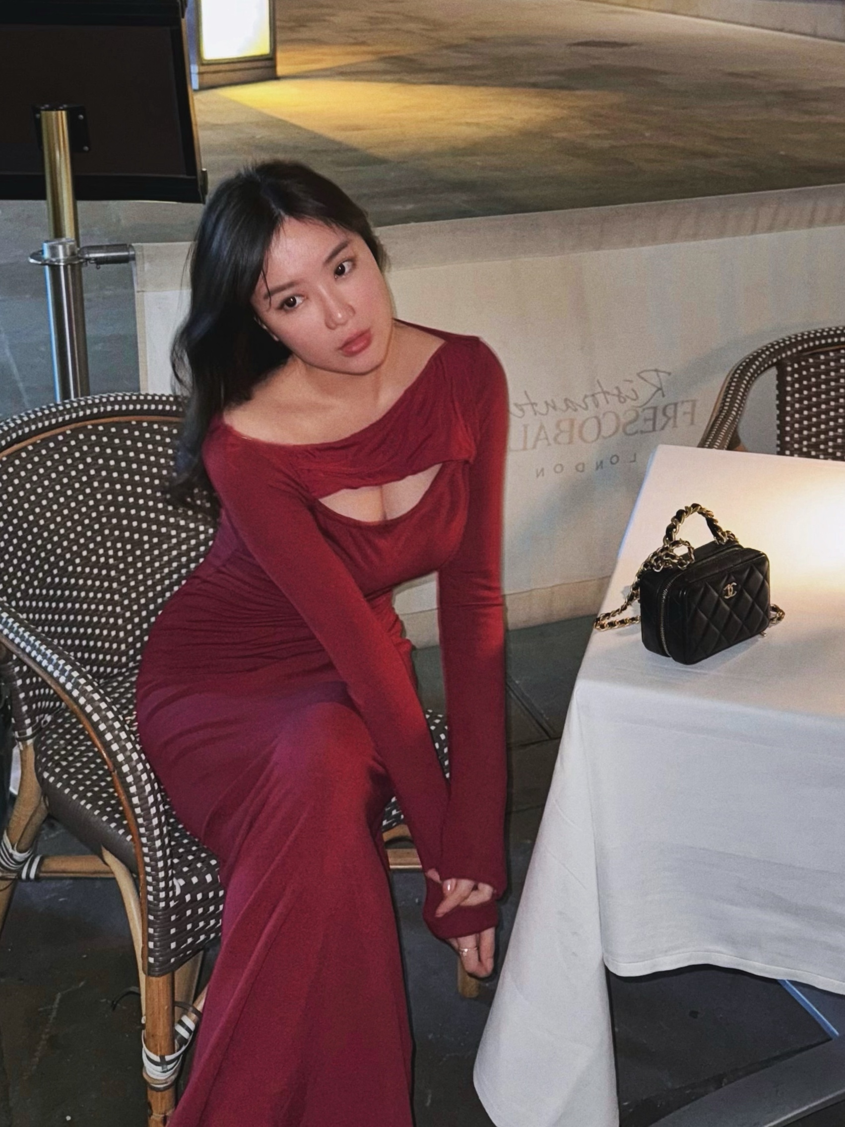 Tempting 紅酒佳人 拼接網紗長袖洋裝