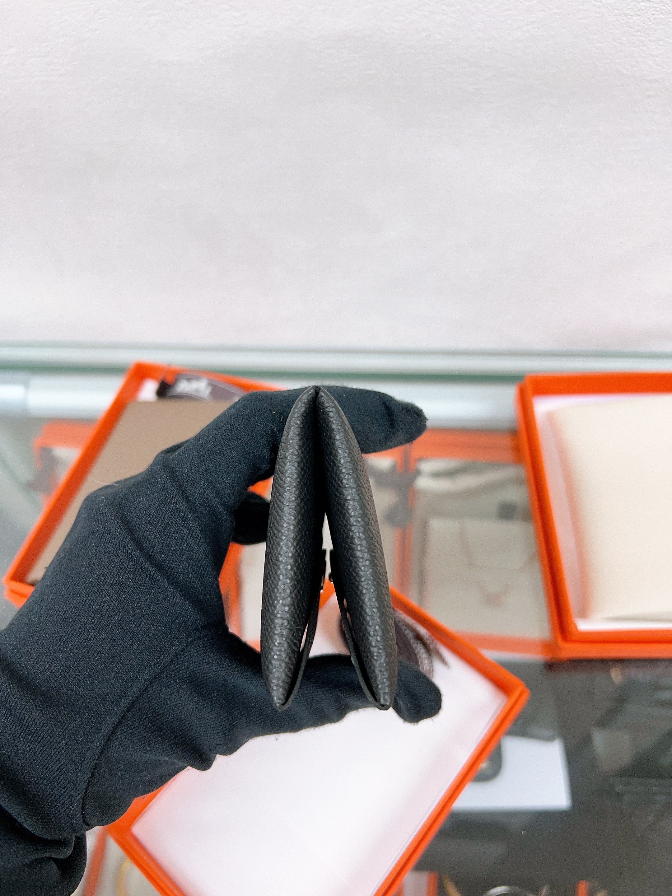 *Brand New* Hermes calvi card holder (black/ stamp w)