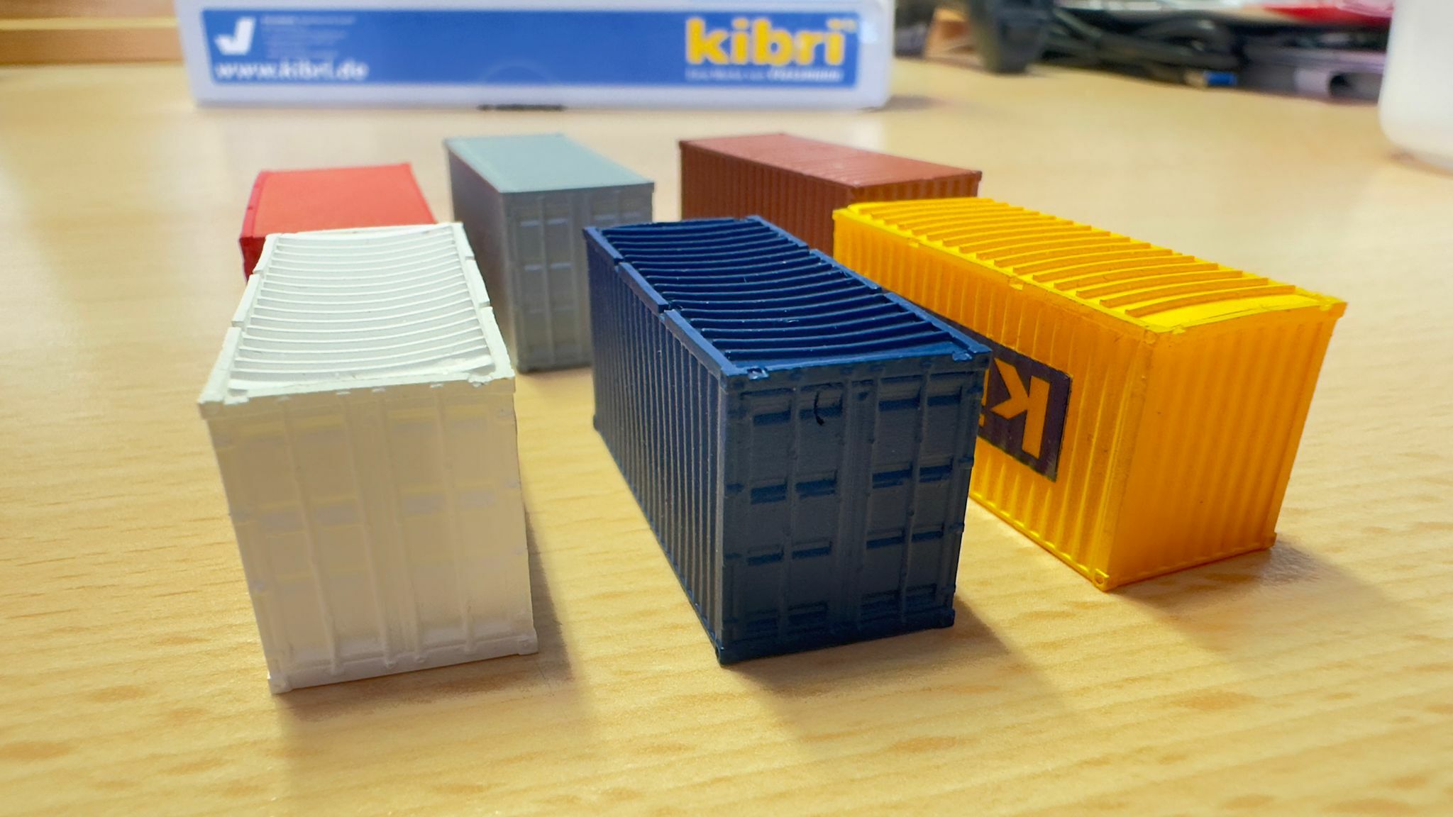 Viessmann 377401 N規 20 英尺高立方體貨櫃 6 件 套件 第二選擇 - 輕微生產缺陷。