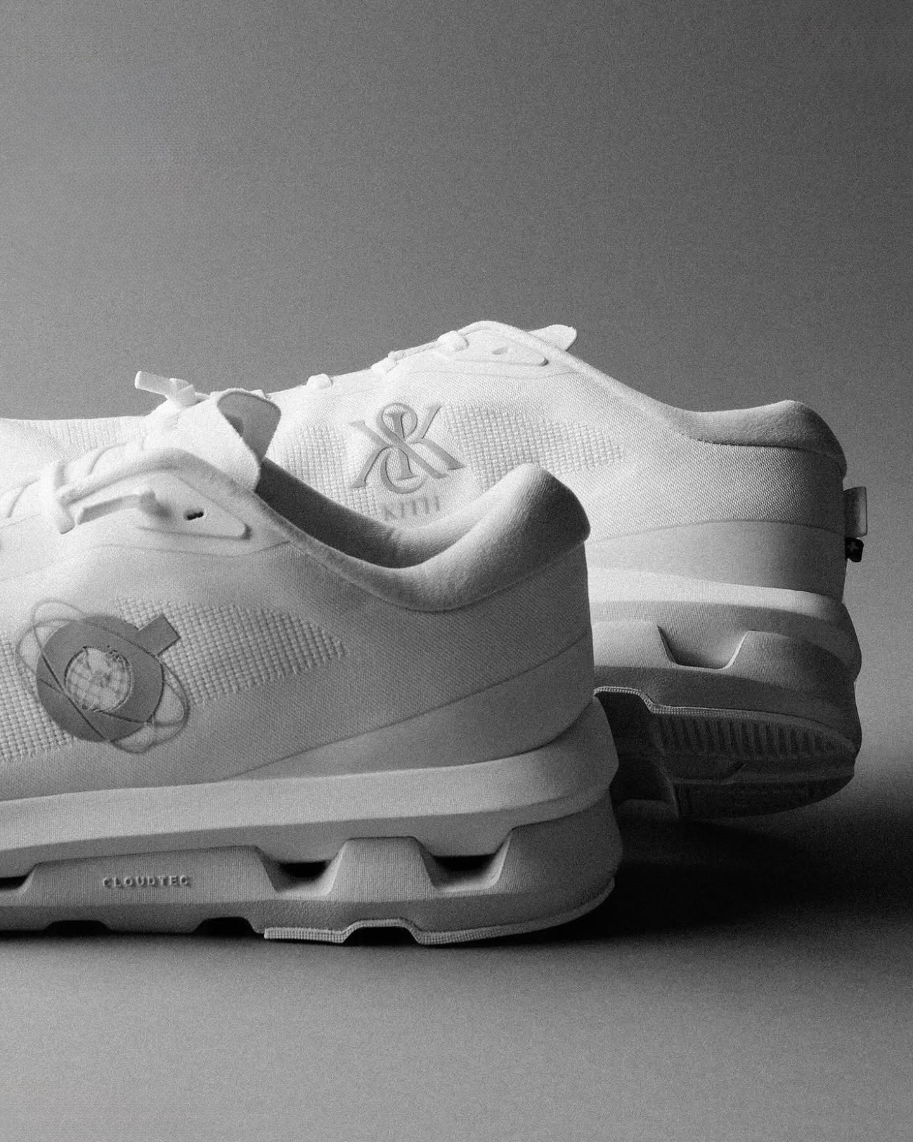 Focus Store】預購Kith x On Cloudzone 