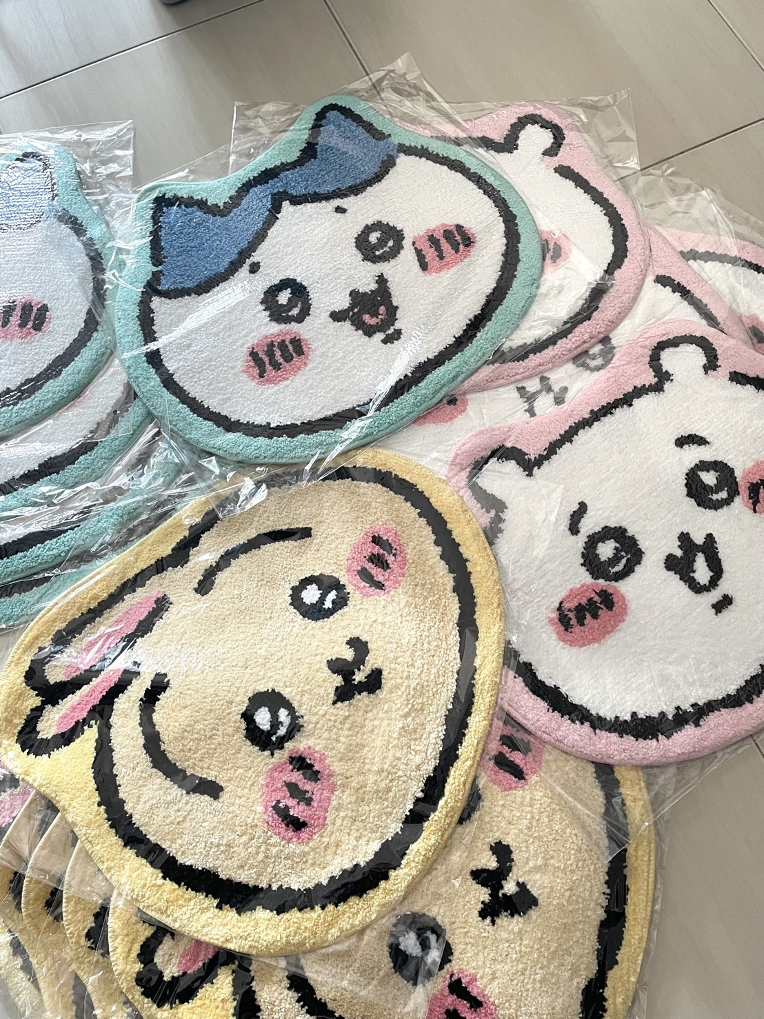 【OWN】Chiikawa 吉伊卡哇 居家 地墊 墊子 客廳 韓國限定 小八 吉伊 烏薩奇