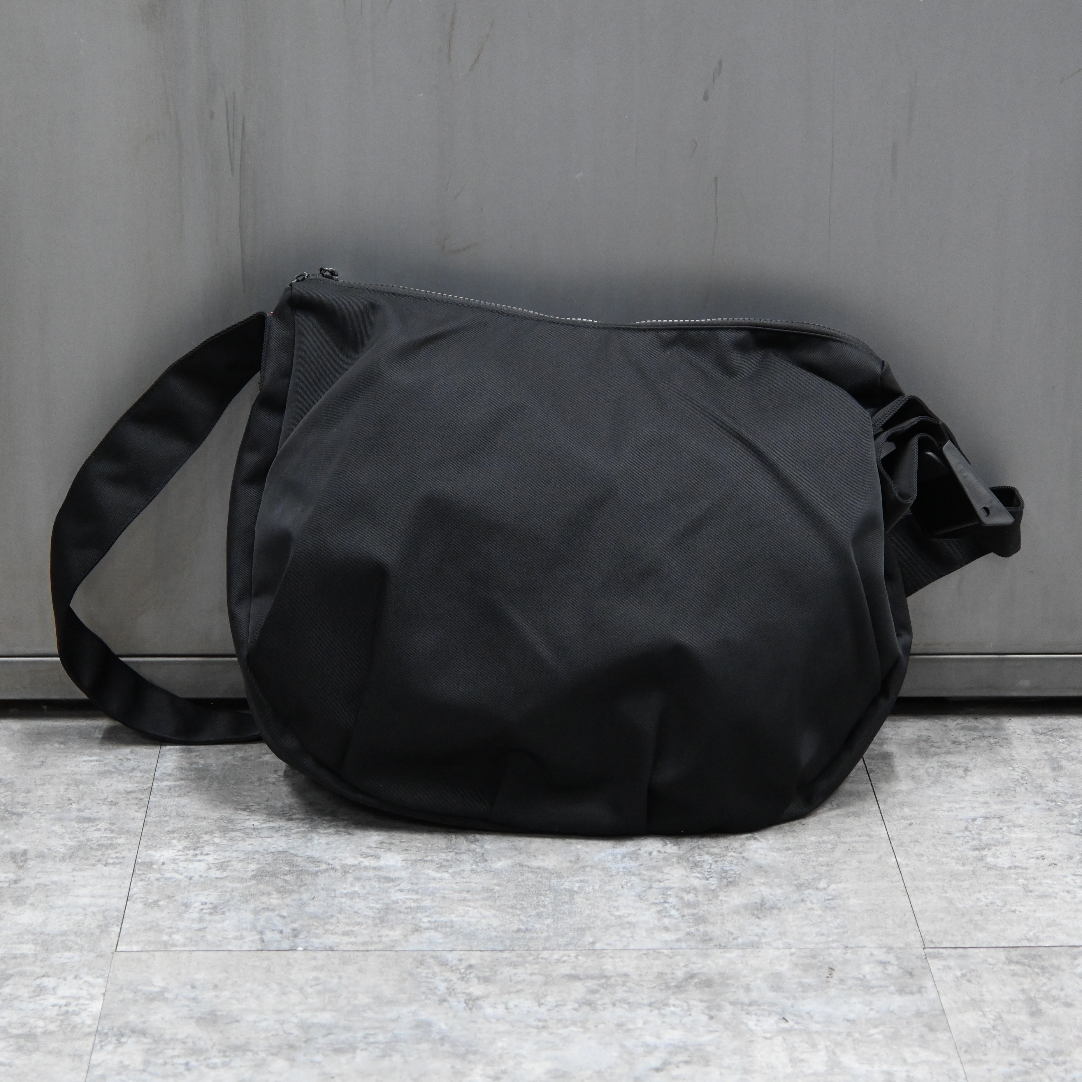 Universal Overall JP Nylon Hobo Shoulder Bag (L)