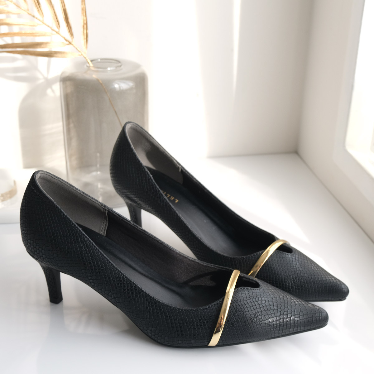 金屬線尖頭高跟鞋 超好走女鞋【KH7925】