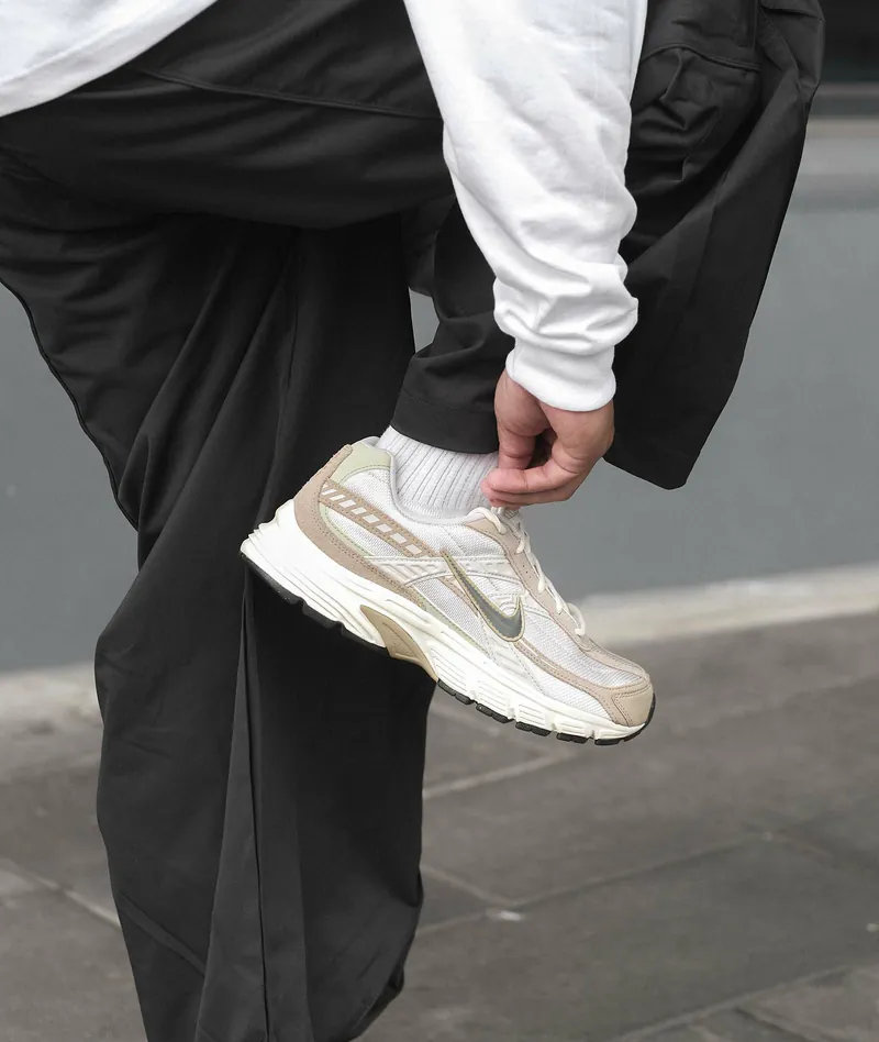 NIKE INITIATOR 復古慢跑鞋 奶茶杏 [限時勁減!]