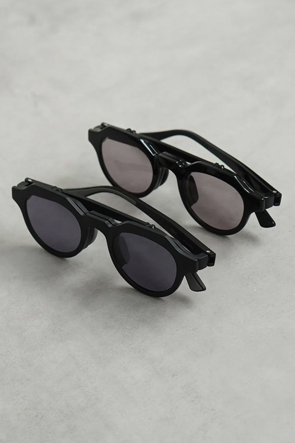 NEW.eyewear - LAIDBACK LB-5 翻蓋式墨鏡(霧黑)